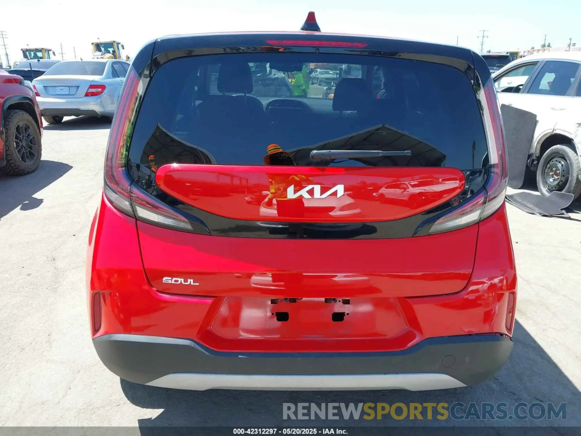 16 fotografías del automóvil dañado KNDJ23AU7P7202658 KIA SOUL 2023