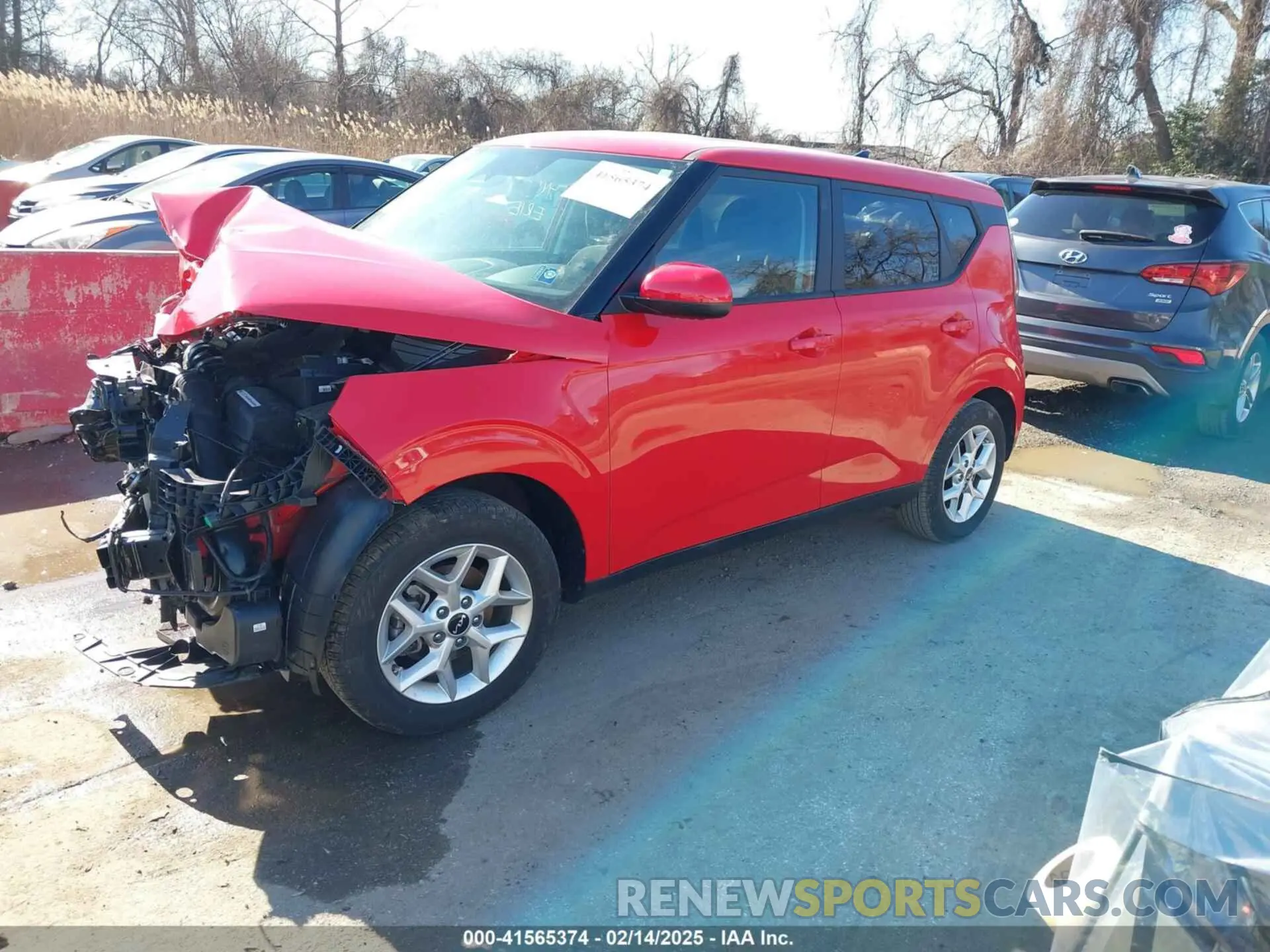 2 fotografías del automóvil dañado KNDJ23AU7P7217001 KIA SOUL 2023