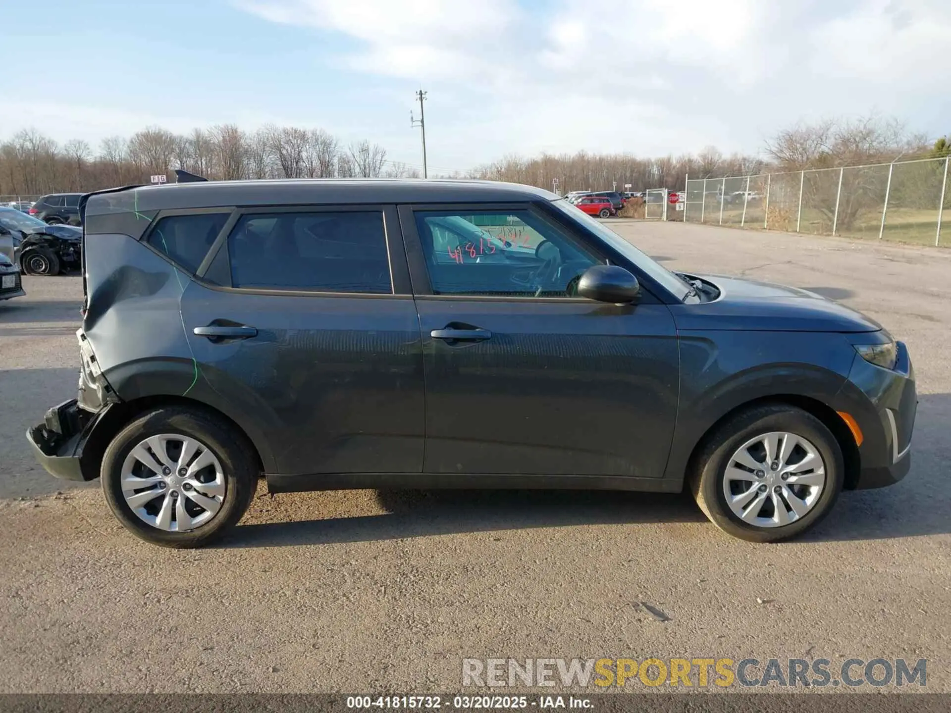 14 fotografías del automóvil dañado KNDJ23AU7P7879953 KIA SOUL 2023
