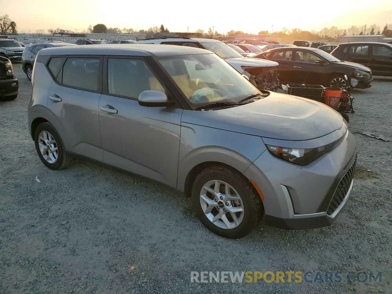 4 fotografías del automóvil dañado KNDJ23AU8P7877709 KIA SOUL 2023
