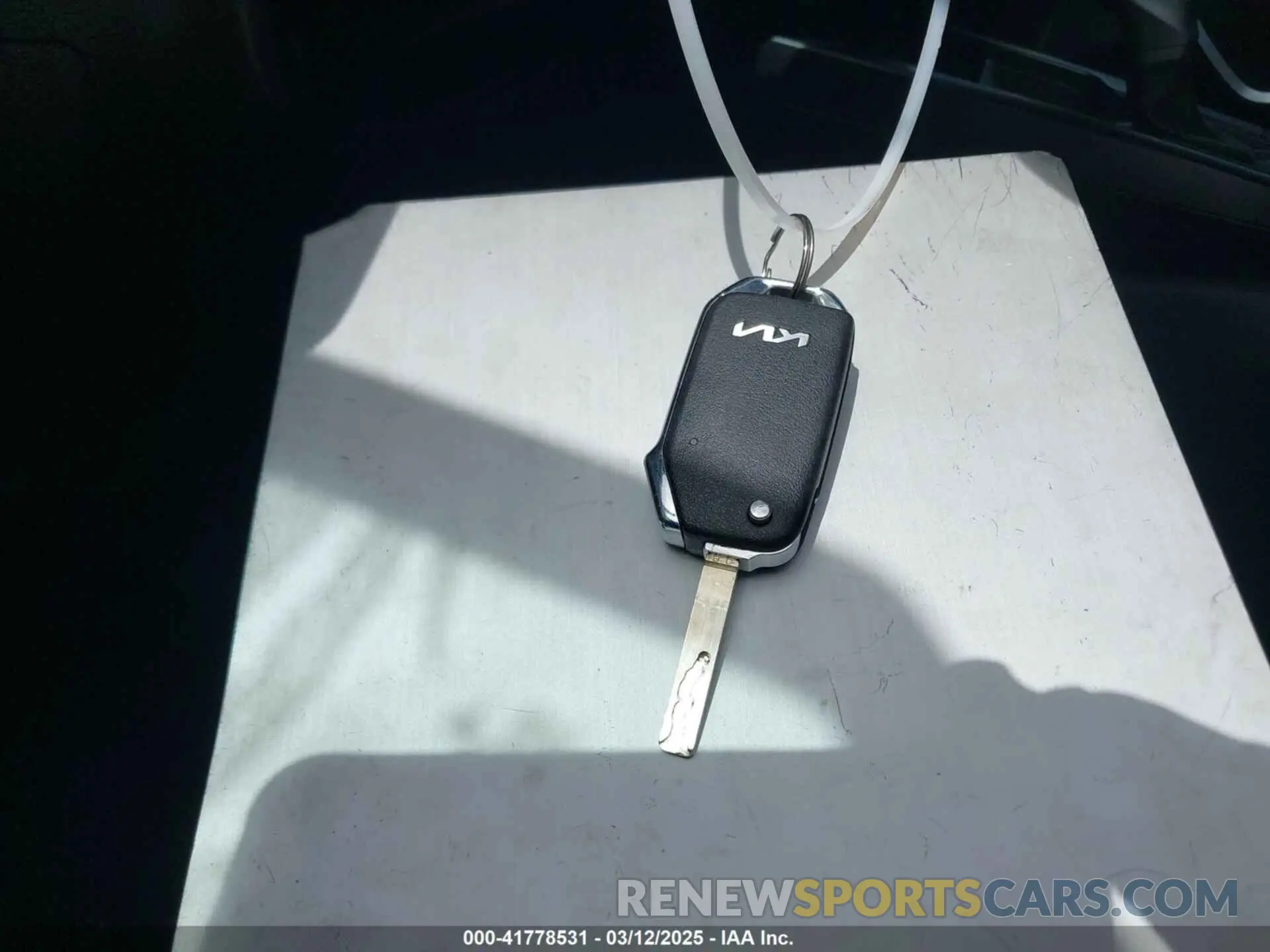 11 fotografías del automóvil dañado KNDJ23AU8P7884420 KIA SOUL 2023