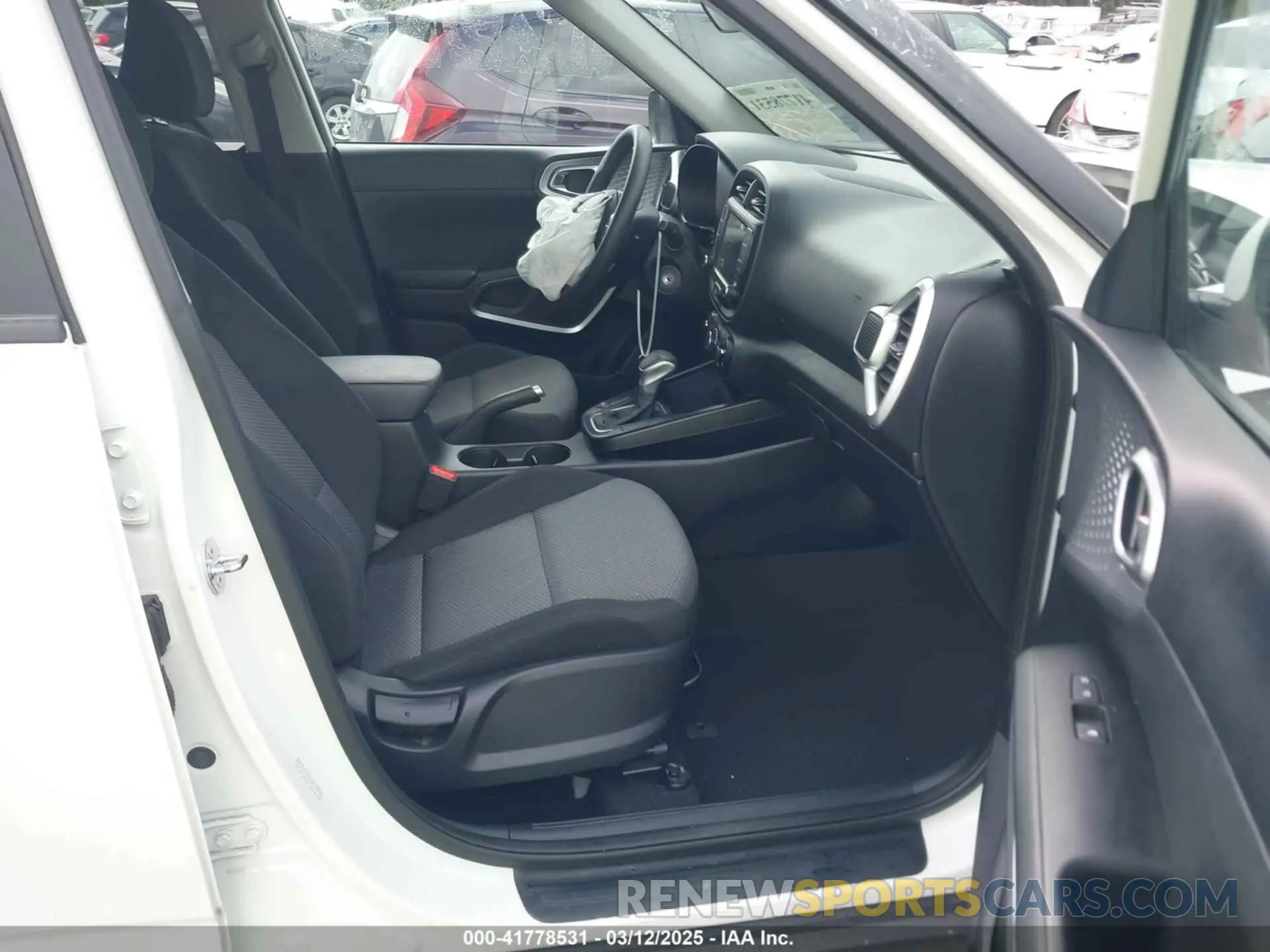 5 fotografías del automóvil dañado KNDJ23AU8P7884420 KIA SOUL 2023