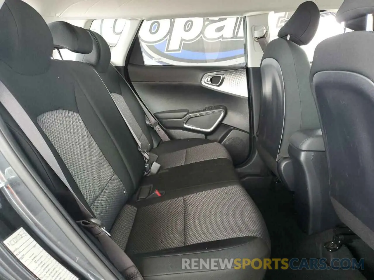 10 fotografías del automóvil dañado KNDJ23AU8P7889553 KIA SOUL 2023