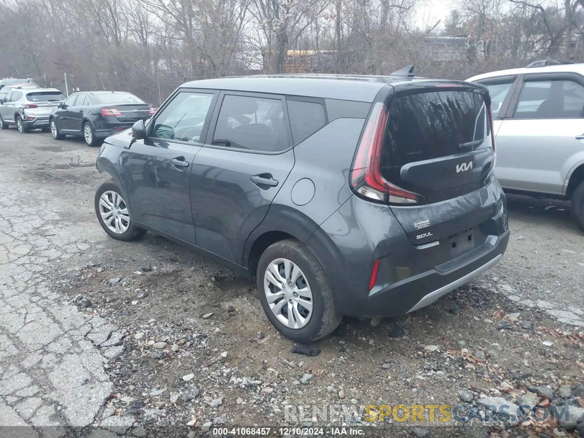 3 fotografías del automóvil dañado KNDJ23AU9P7196216 KIA SOUL 2023
