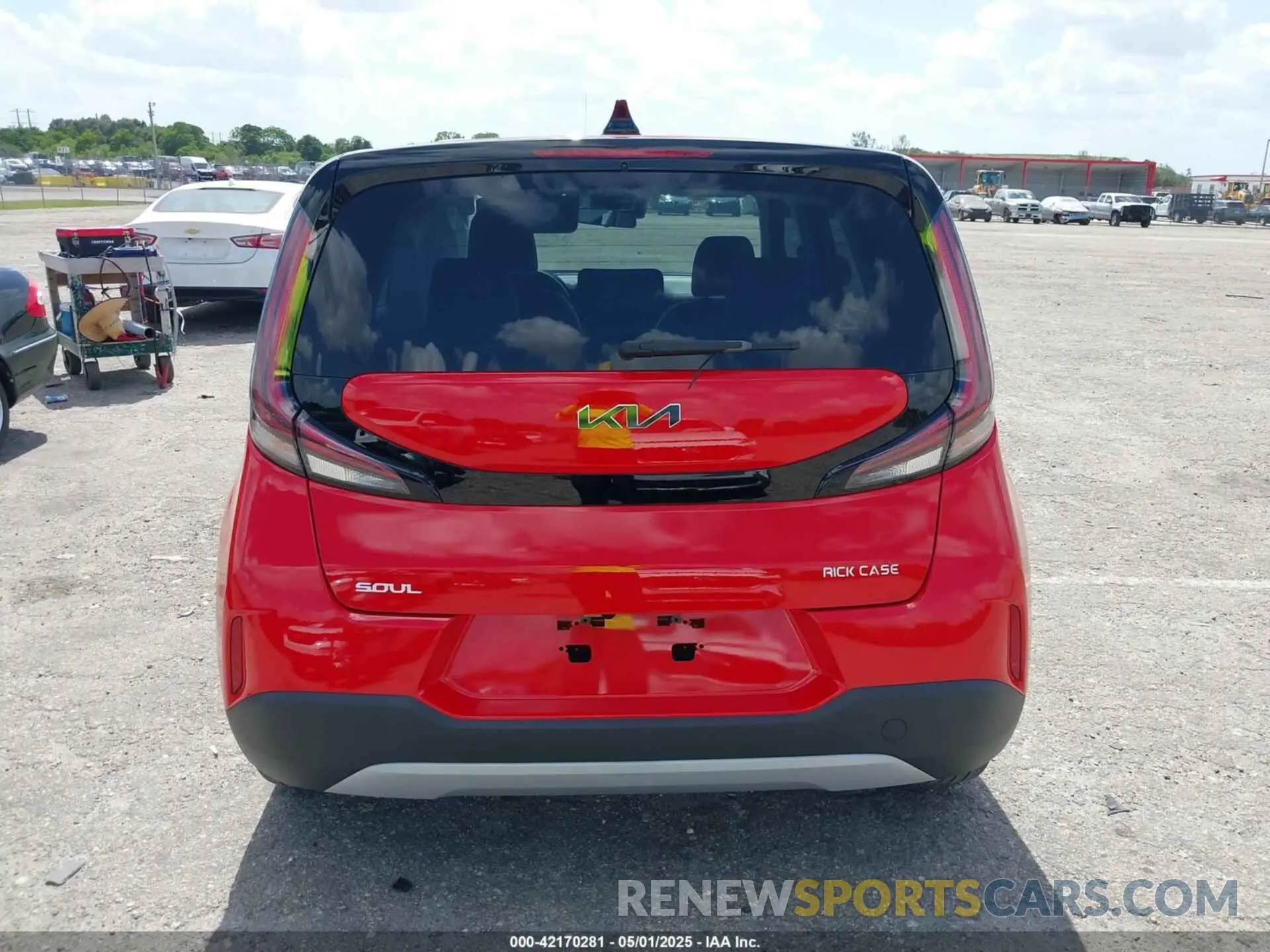 17 fotografías del automóvil dañado KNDJ23AU9P7207618 KIA SOUL 2023