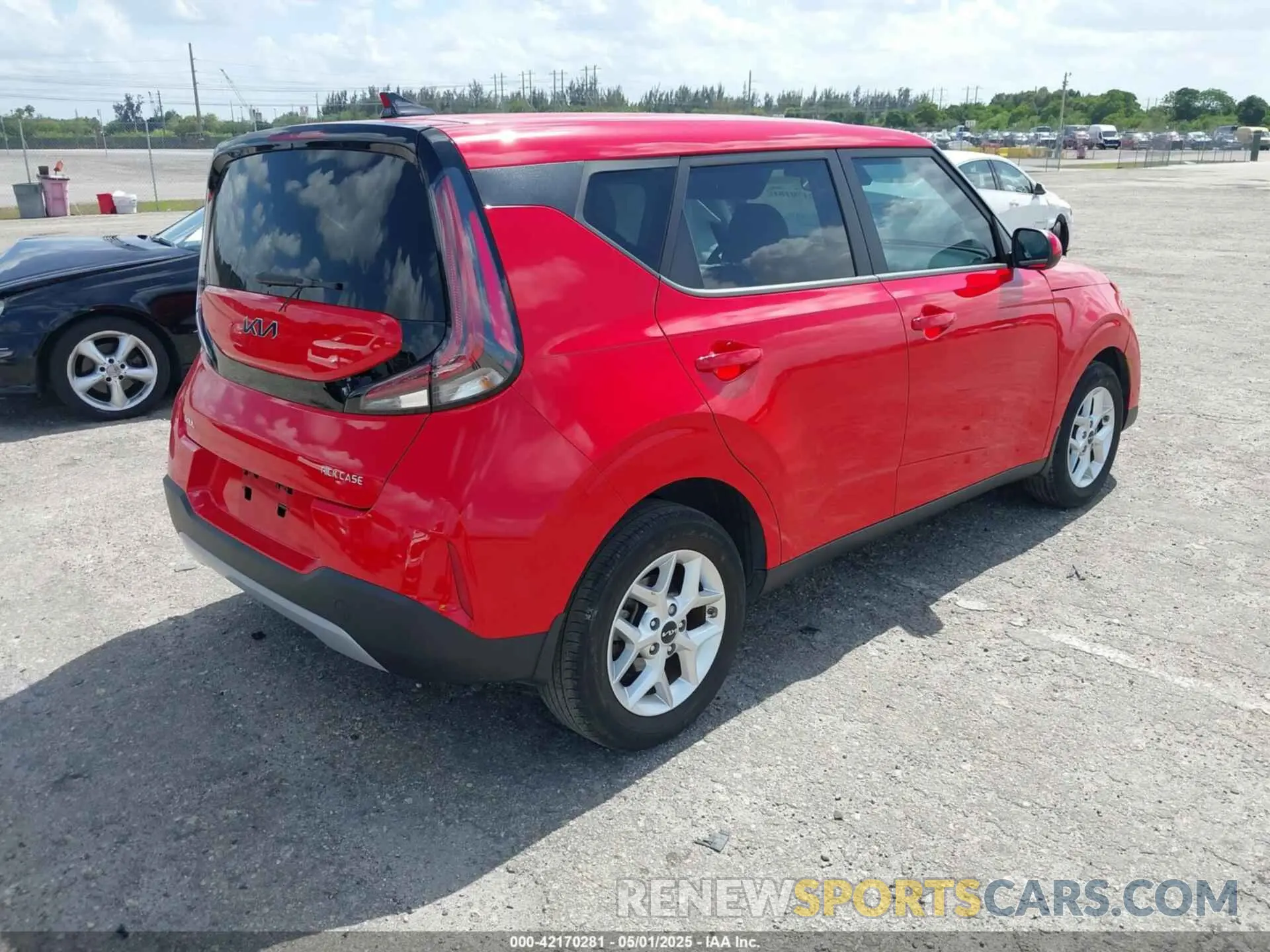 4 fotografías del automóvil dañado KNDJ23AU9P7207618 KIA SOUL 2023