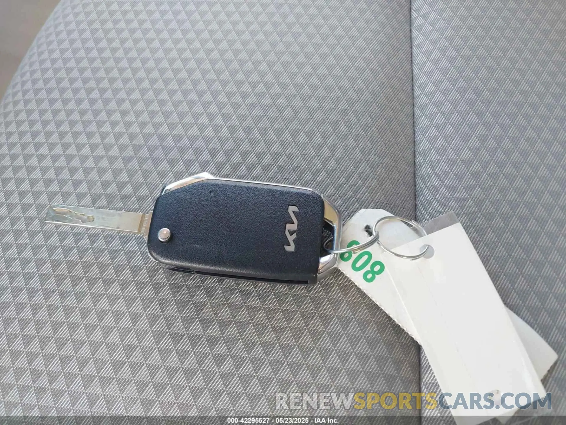 11 fotografías del automóvil dañado KNDJ23AU9P7845786 KIA SOUL 2023