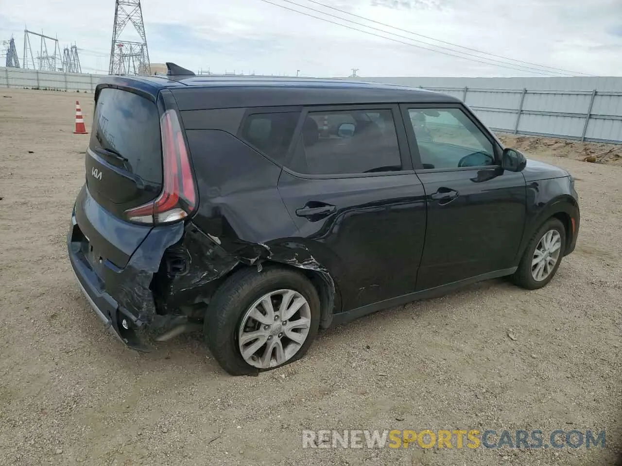 3 fotografías del automóvil dañado KNDJ23AU9P7855783 KIA SOUL 2023