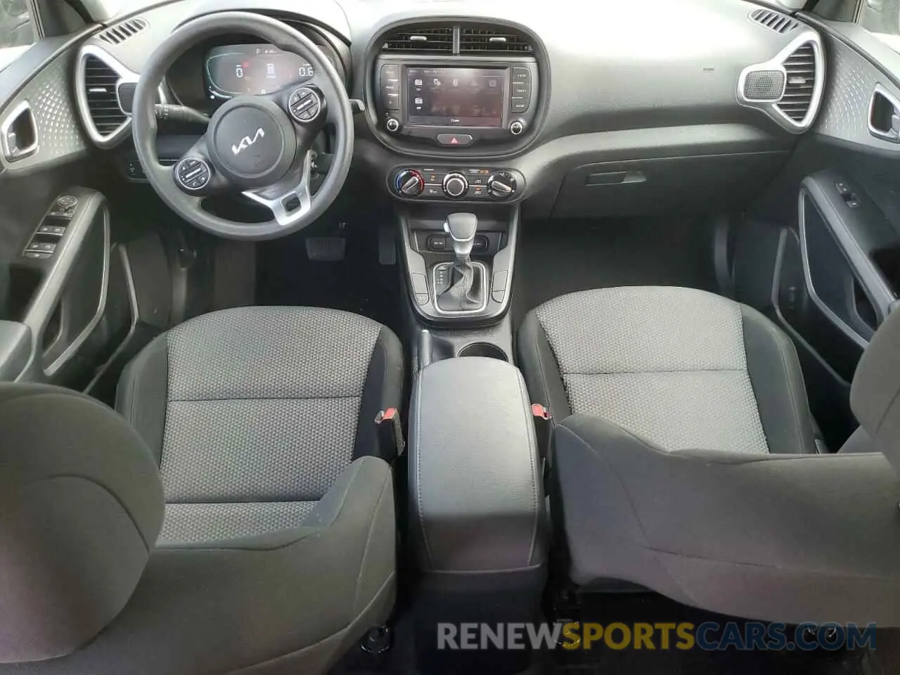 8 fotografías del automóvil dañado KNDJ23AU9P7855783 KIA SOUL 2023