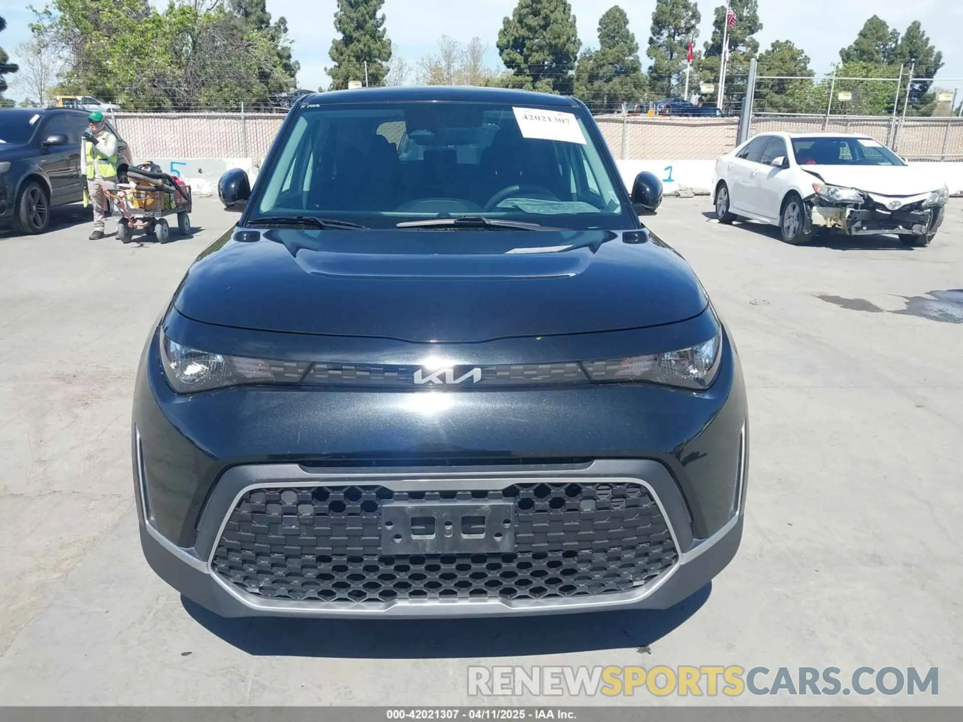 12 fotografías del automóvil dañado KNDJ23AU9P7889125 KIA SOUL 2023