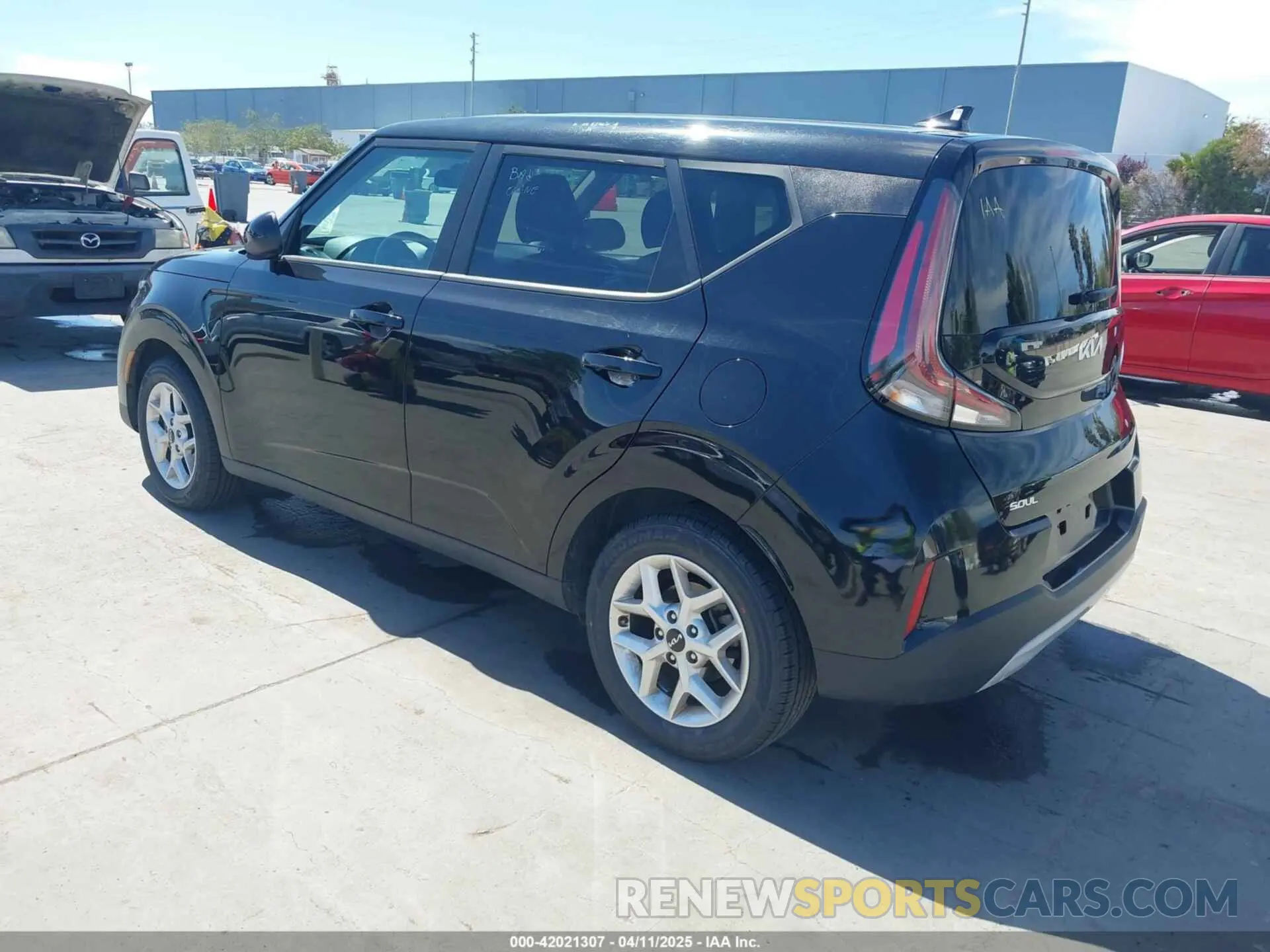 3 fotografías del automóvil dañado KNDJ23AU9P7889125 KIA SOUL 2023