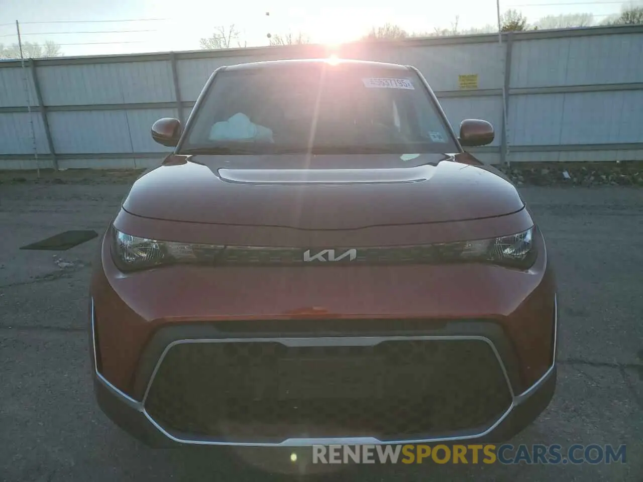 5 fotografías del automóvil dañado KNDJ23AU9P7892686 KIA SOUL 2023