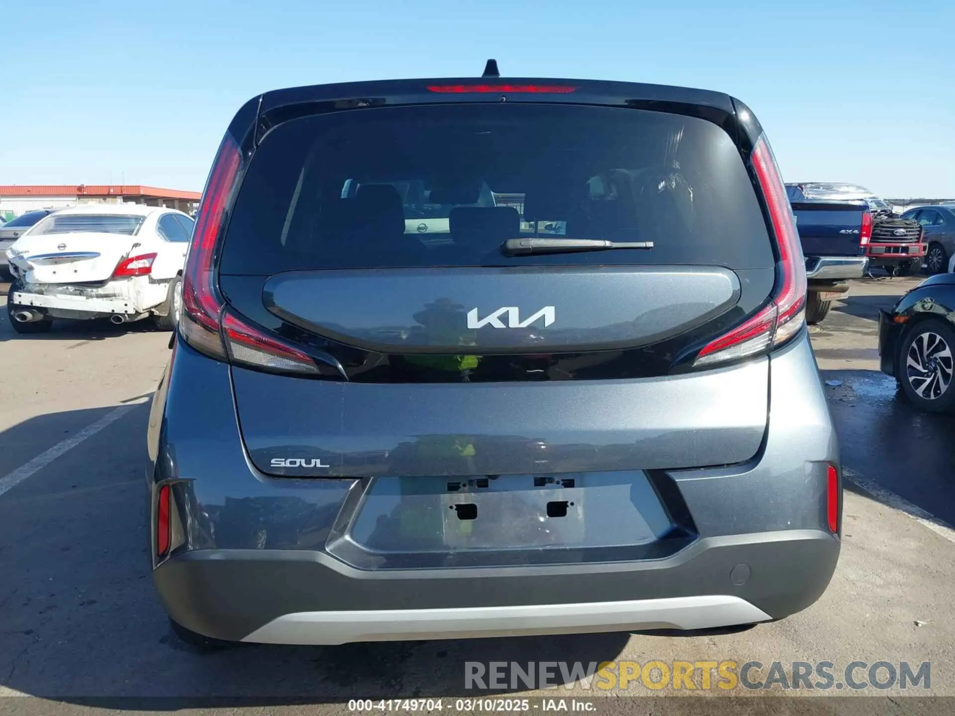 17 fotografías del automóvil dañado KNDJ23AUXP7188867 KIA SOUL 2023