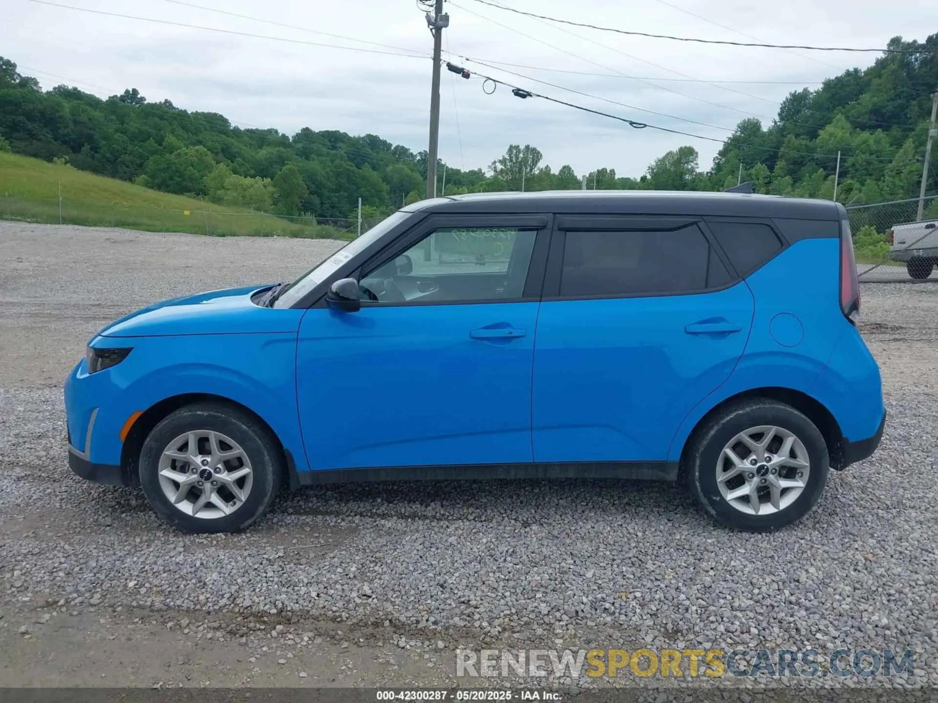 14 fotografías del automóvil dañado KNDJ23AUXP7204582 KIA SOUL 2023