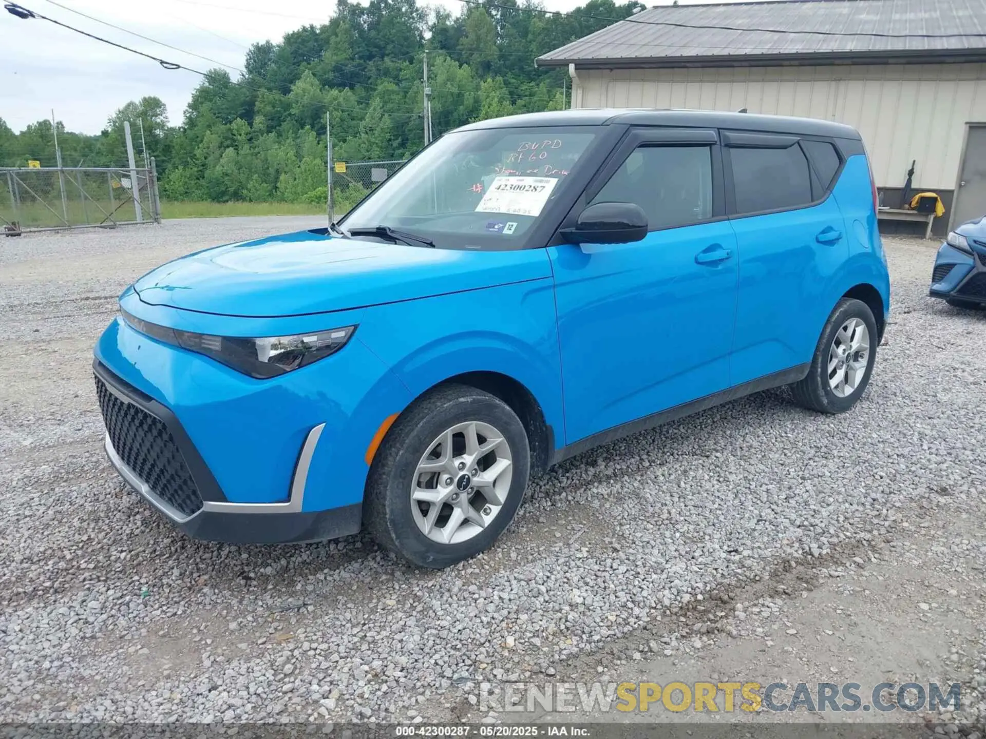 2 fotografías del automóvil dañado KNDJ23AUXP7204582 KIA SOUL 2023