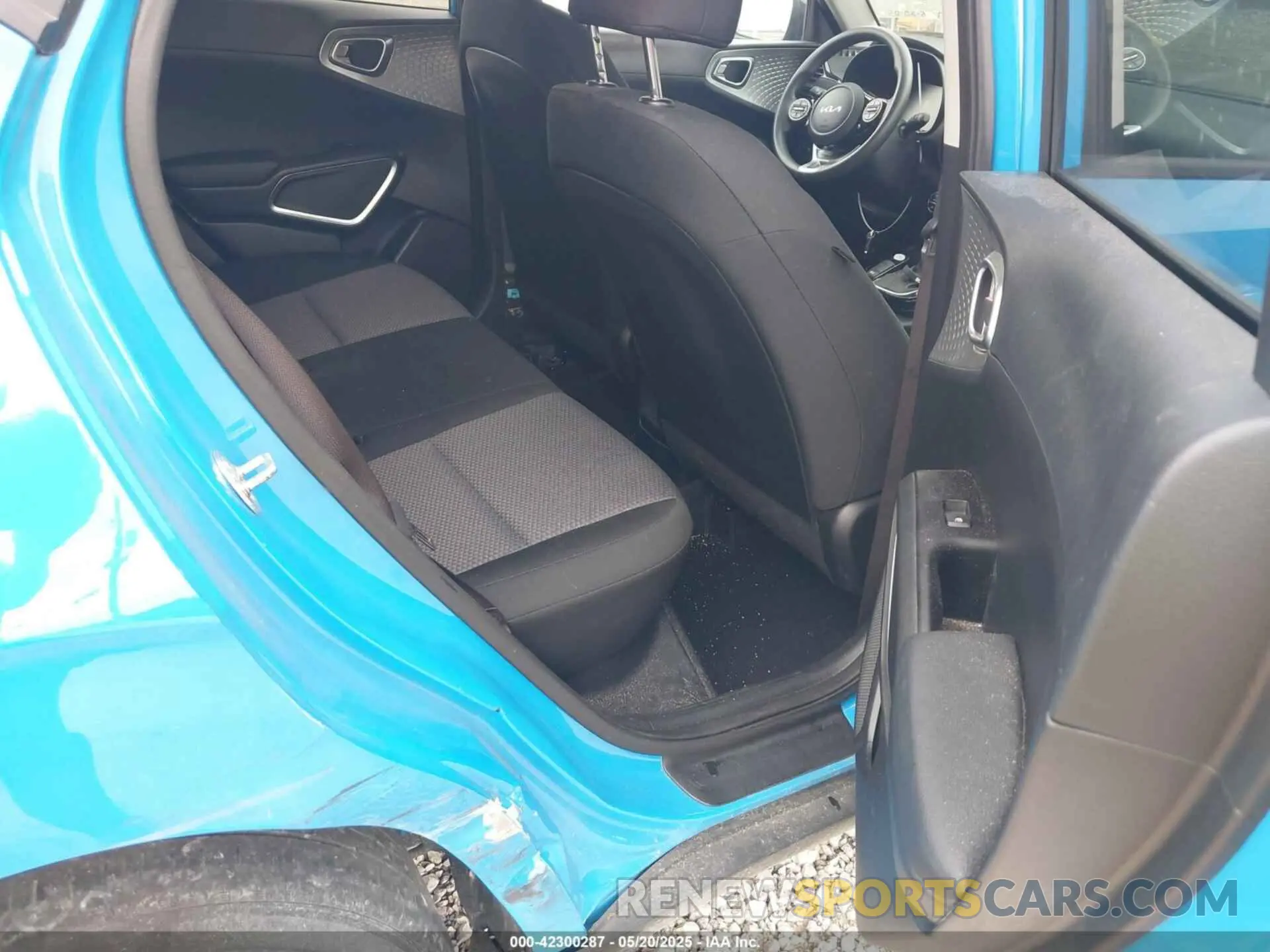 8 fotografías del automóvil dañado KNDJ23AUXP7204582 KIA SOUL 2023