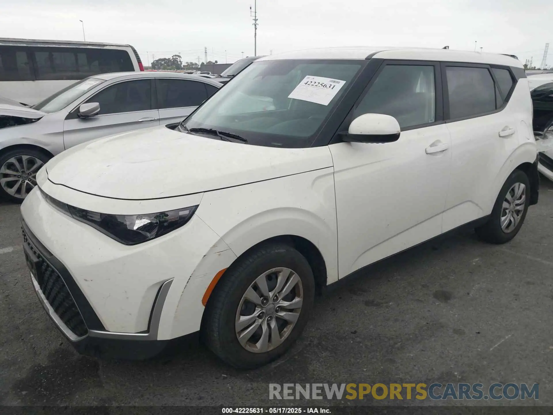 2 fotografías del automóvil dañado KNDJ23AUXP7858434 KIA SOUL 2023
