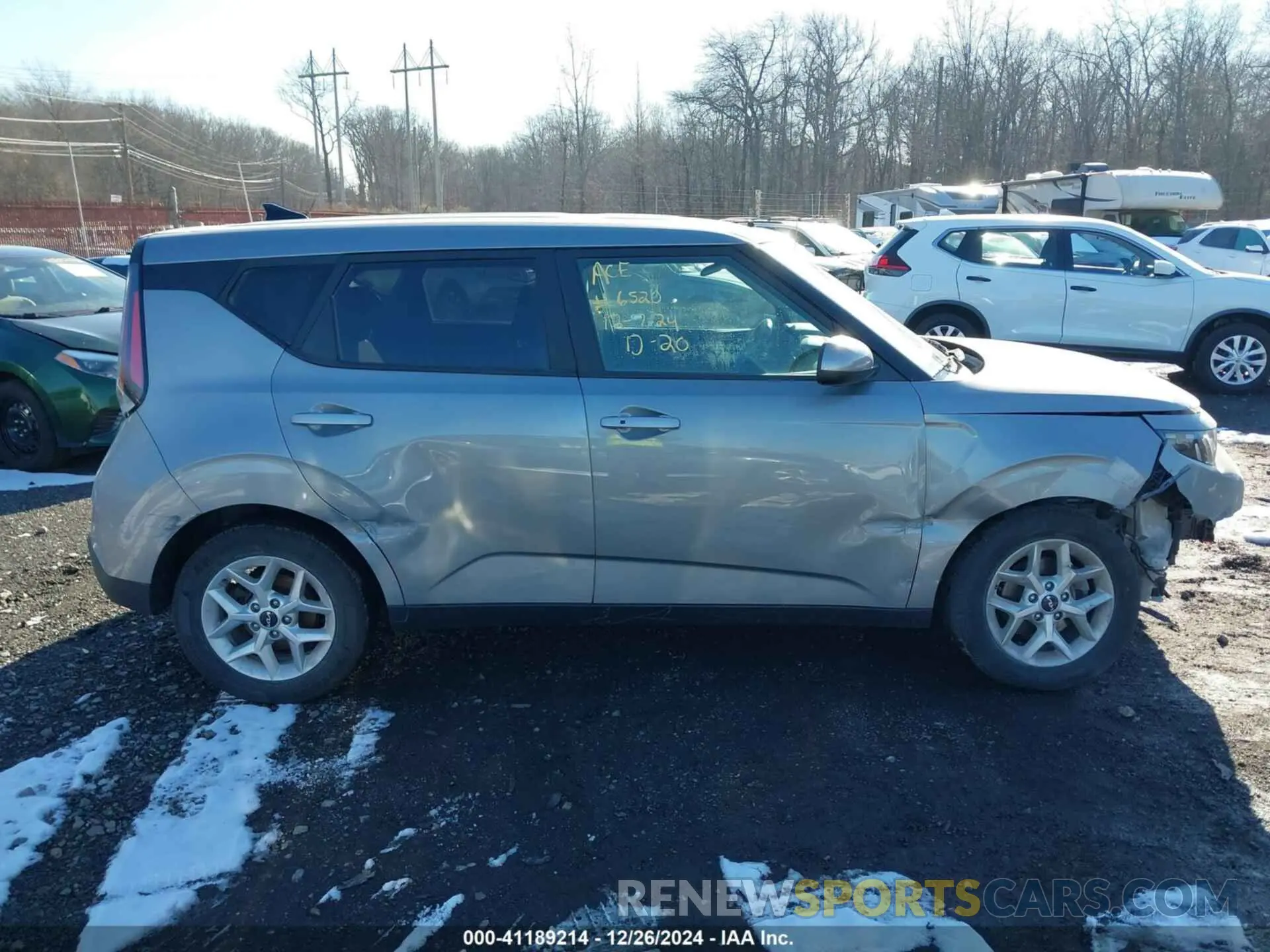13 fotografías del automóvil dañado KNDJ23AUXP7885407 KIA SOUL 2023