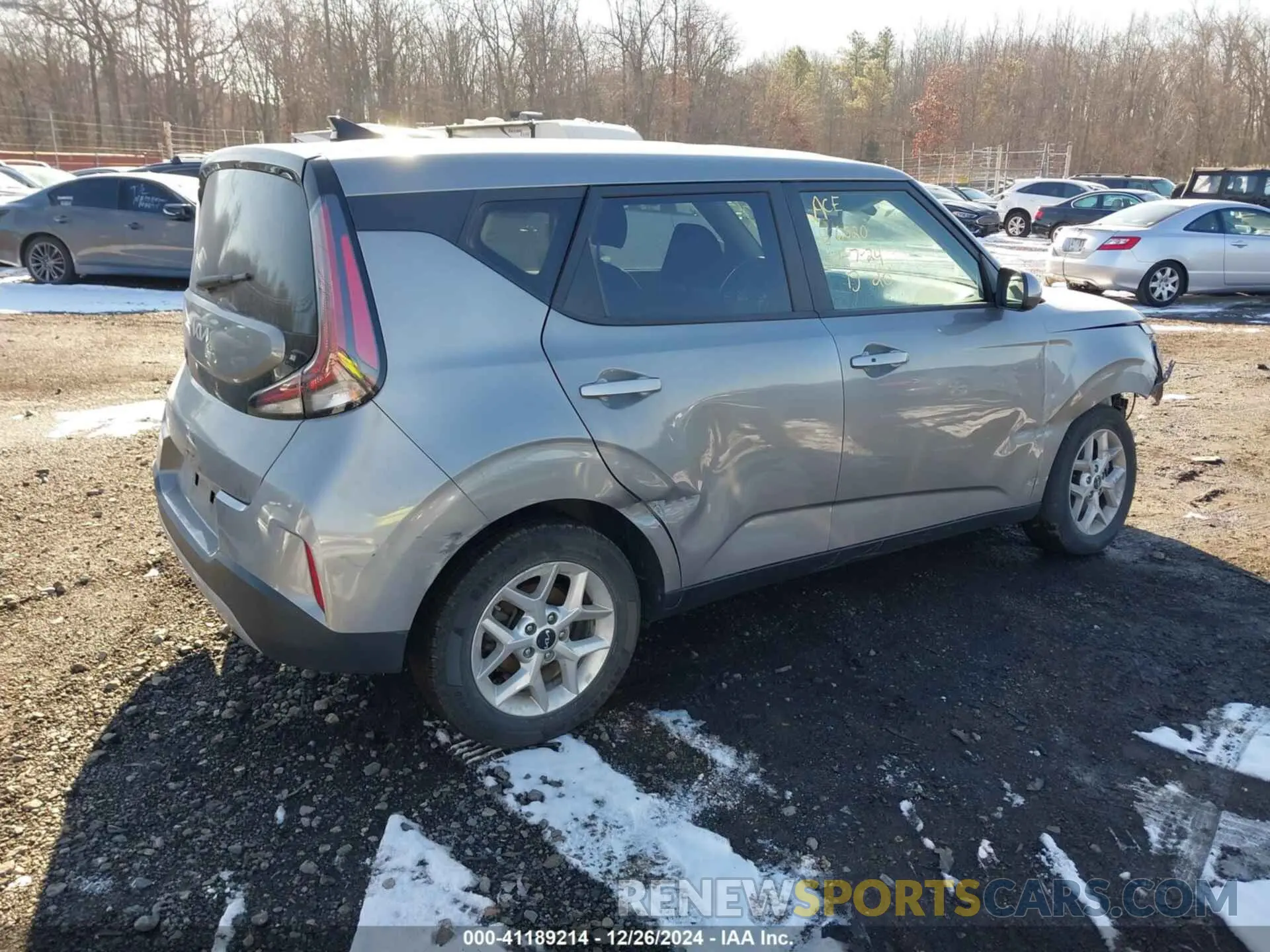 4 fotografías del automóvil dañado KNDJ23AUXP7885407 KIA SOUL 2023