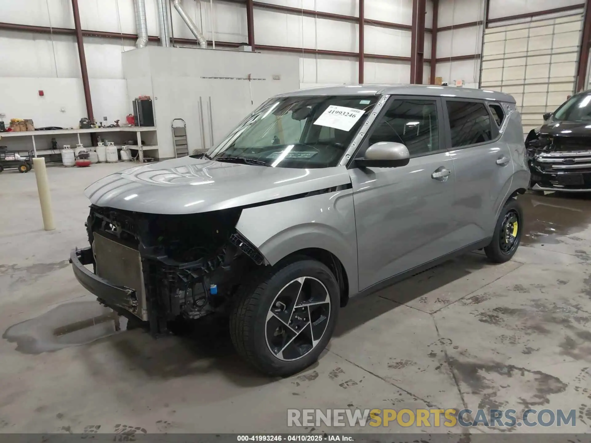 2 fotografías del automóvil dañado KNDJ33AU0P7847875 KIA SOUL 2023
