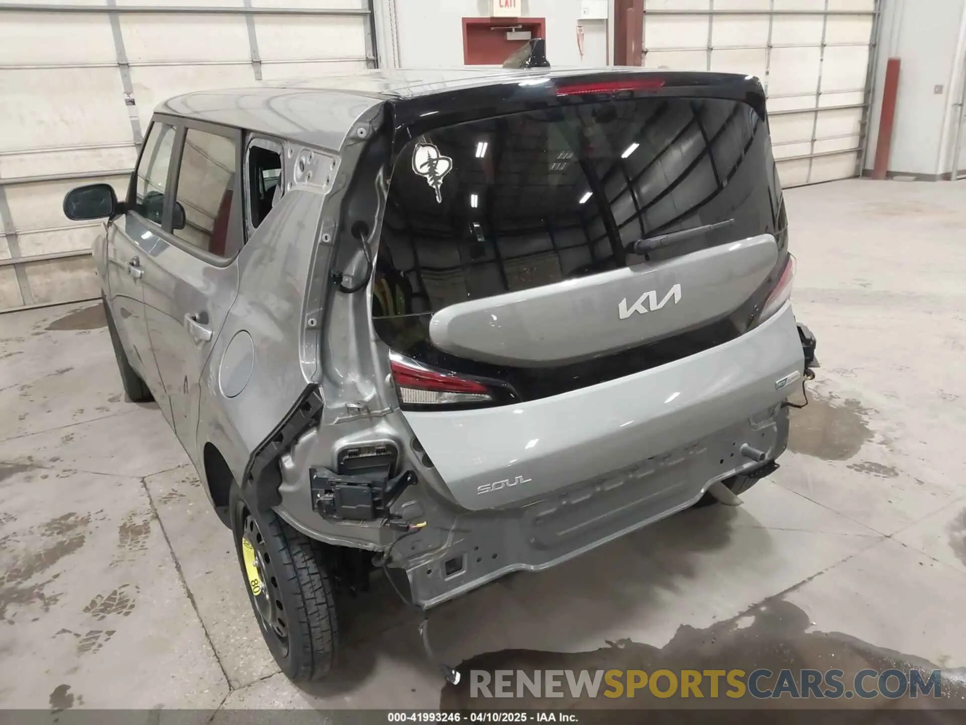 20 fotografías del automóvil dañado KNDJ33AU0P7847875 KIA SOUL 2023