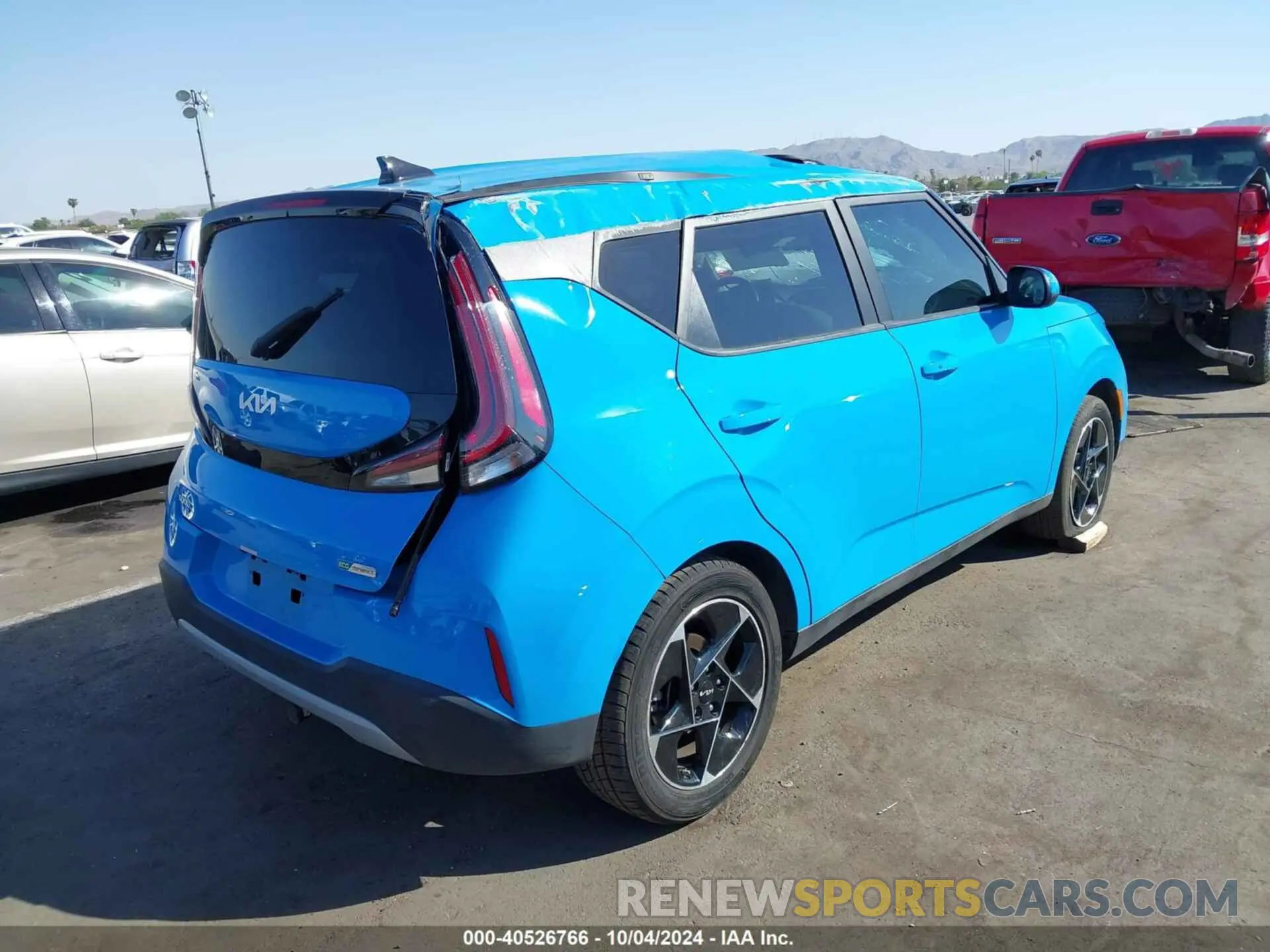4 fotografías del automóvil dañado KNDJ33AUXP7200593 KIA SOUL 2023
