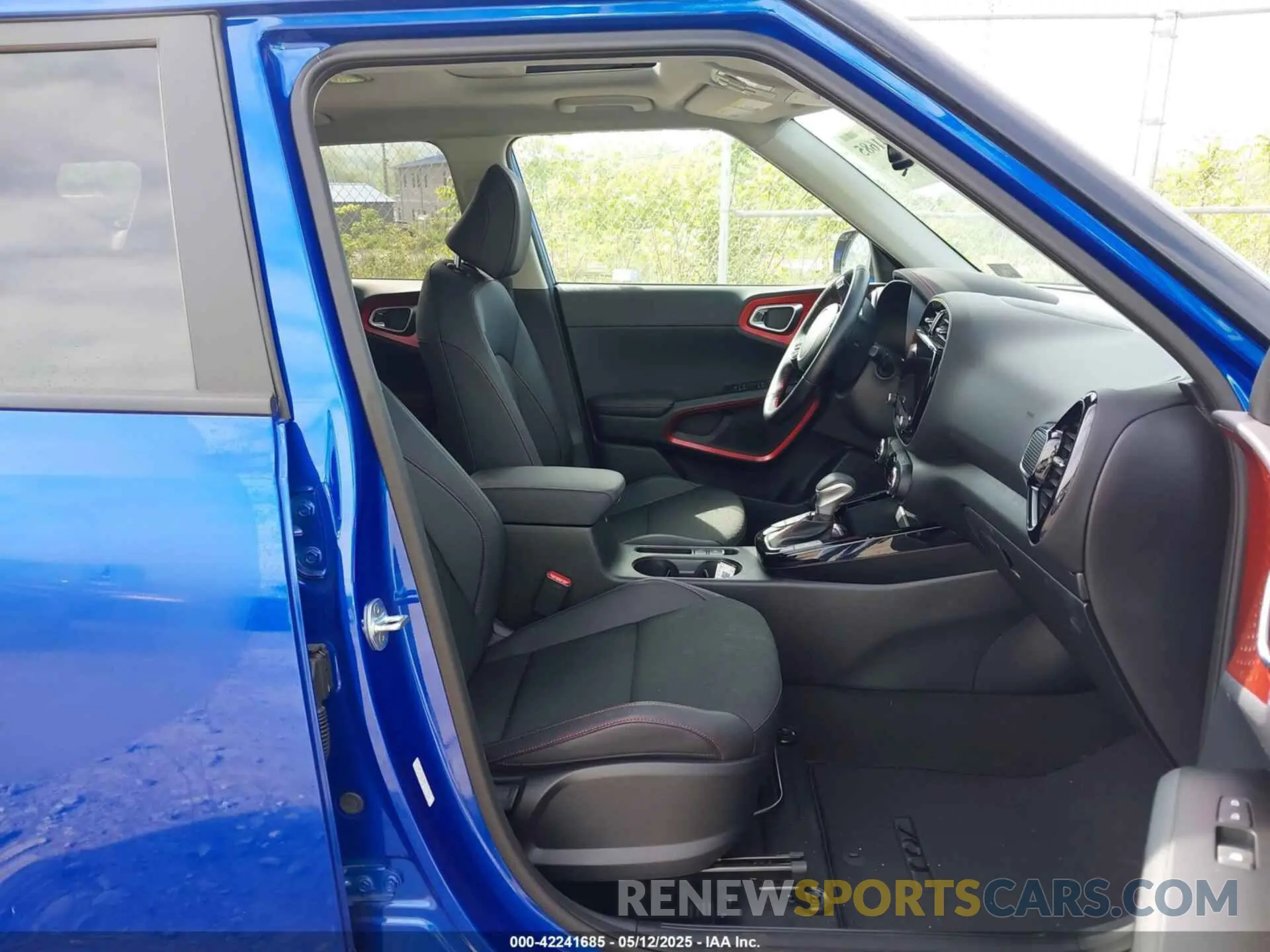 5 fotografías del automóvil dañado KNDJ53AU0P7197262 KIA SOUL 2023