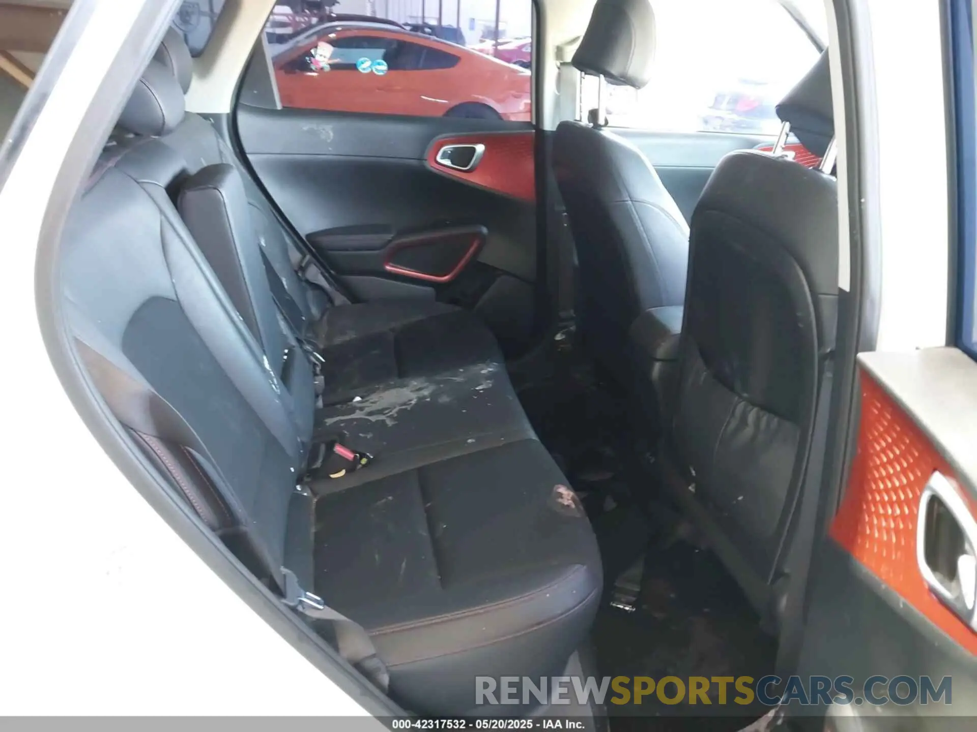 8 fotografías del automóvil dañado KNDJ53AU0P7865156 KIA SOUL 2023