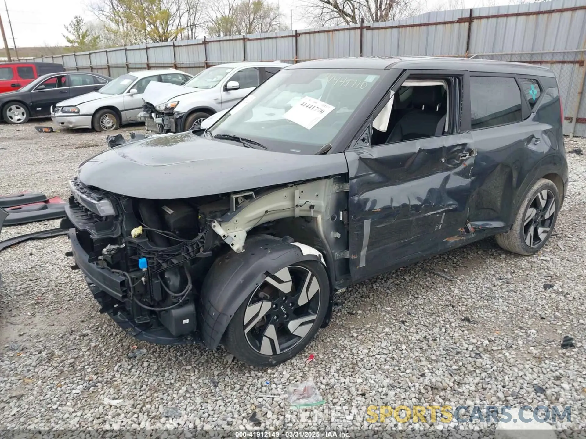 2 fotografías del automóvil dañado KNDJ53AU1P7890583 KIA SOUL 2023