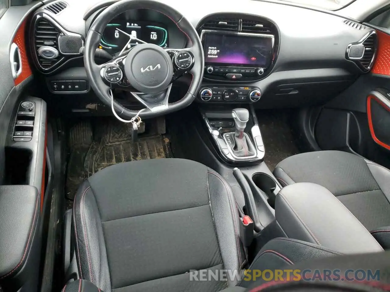 8 fotografías del automóvil dañado KNDJ53AU2P7848505 KIA SOUL 2023