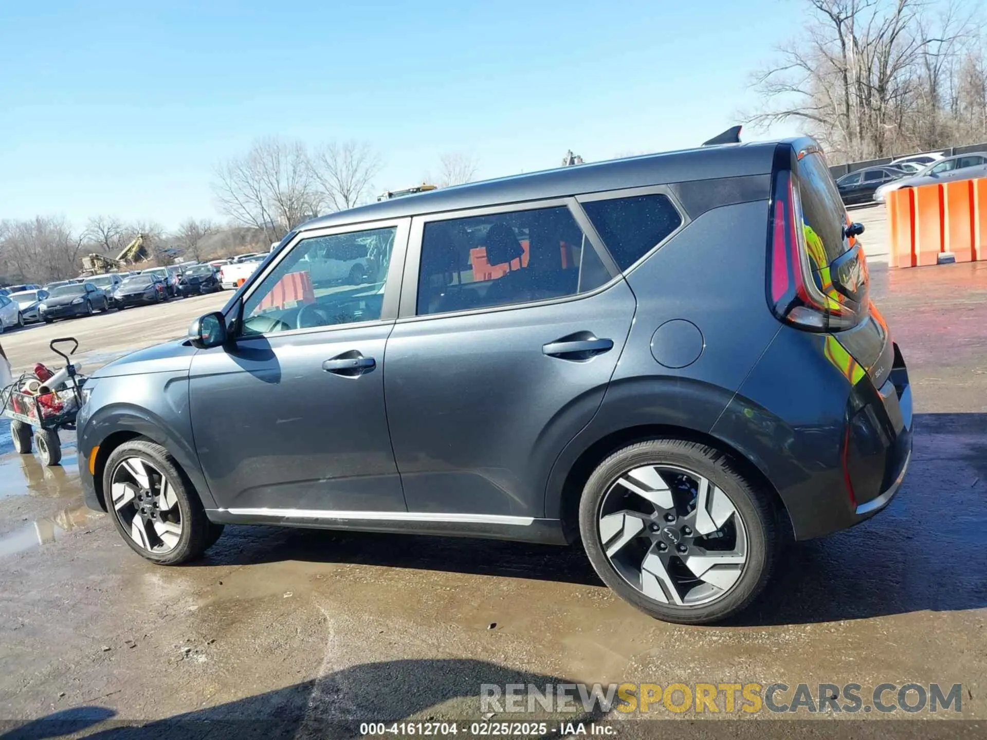 14 fotografías del automóvil dañado KNDJ53AU3P7882999 KIA SOUL 2023