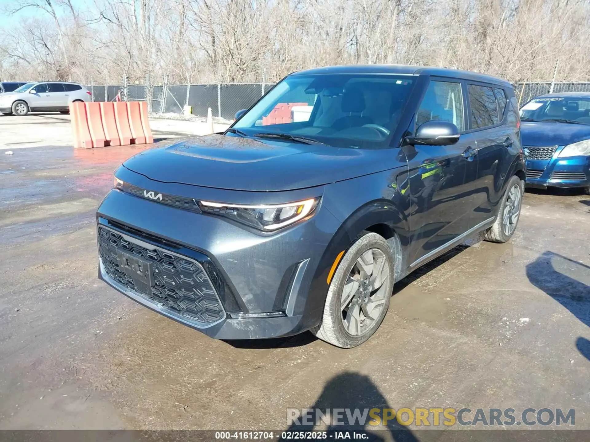2 fotografías del automóvil dañado KNDJ53AU3P7882999 KIA SOUL 2023