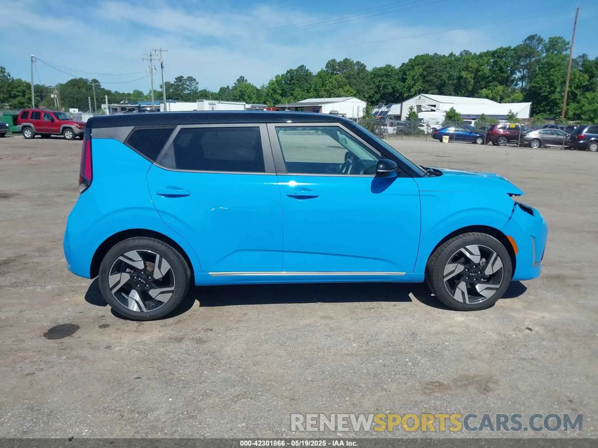 14 fotografías del automóvil dañado KNDJ53AU4P7195370 KIA SOUL 2023