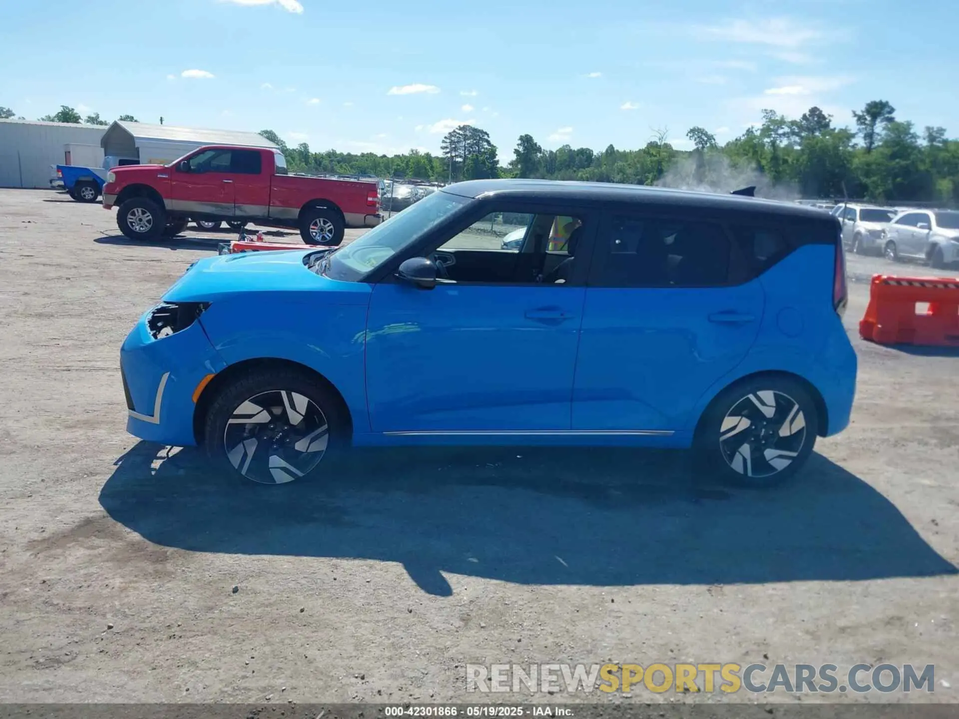 15 fotografías del automóvil dañado KNDJ53AU4P7195370 KIA SOUL 2023