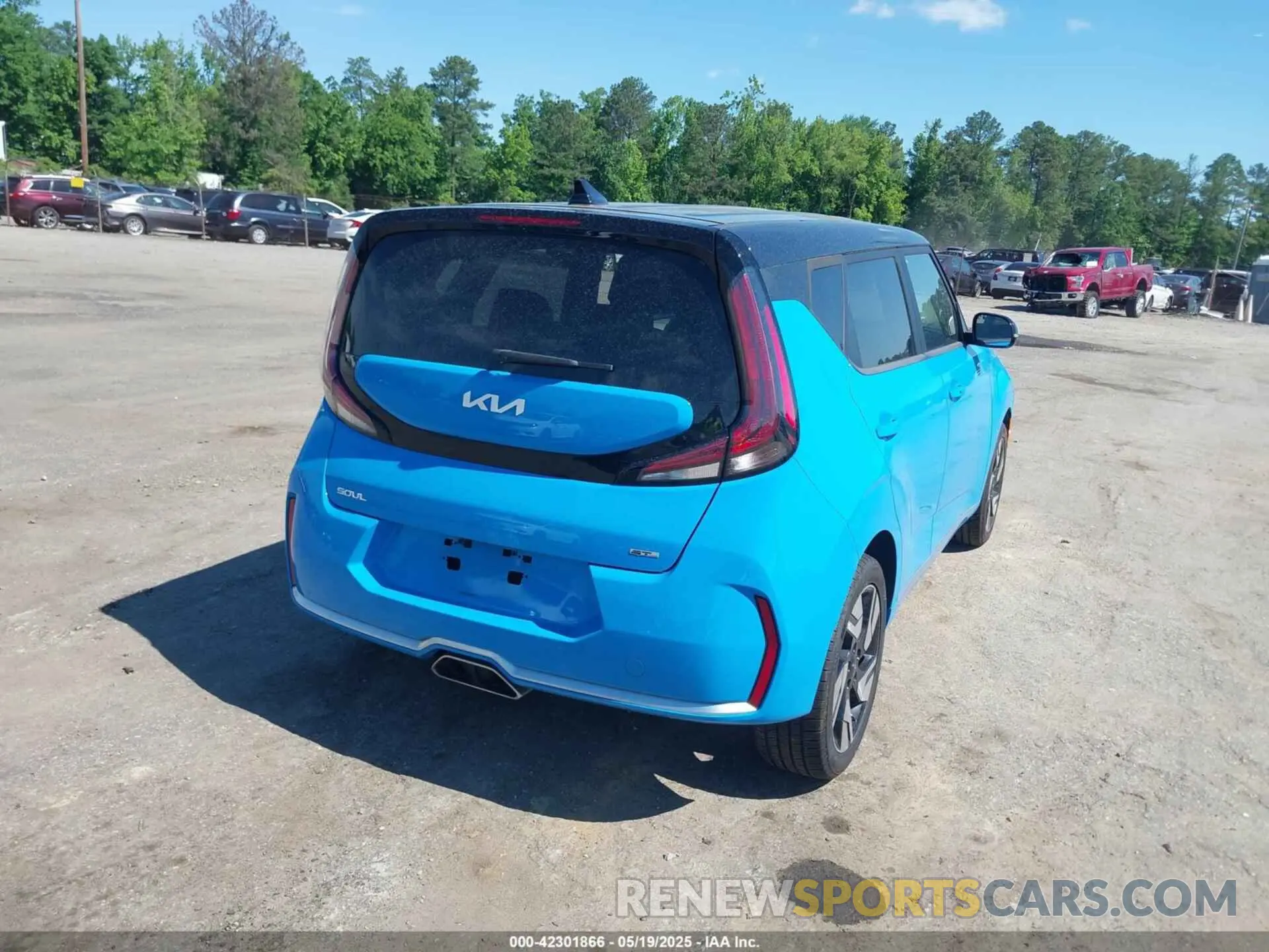 4 fotografías del automóvil dañado KNDJ53AU4P7195370 KIA SOUL 2023