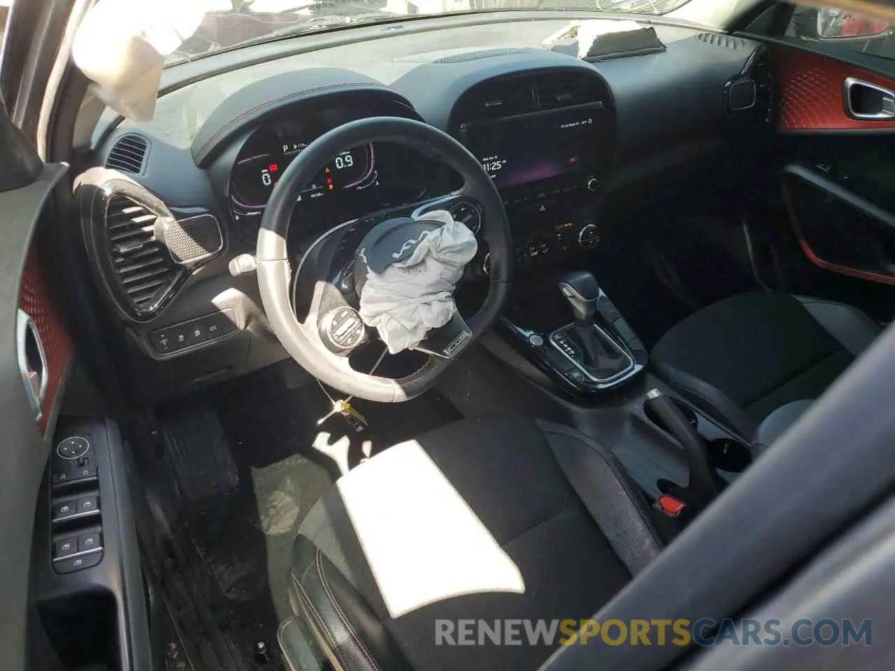 8 fotografías del automóvil dañado KNDJ53AU4P7854533 KIA SOUL 2023
