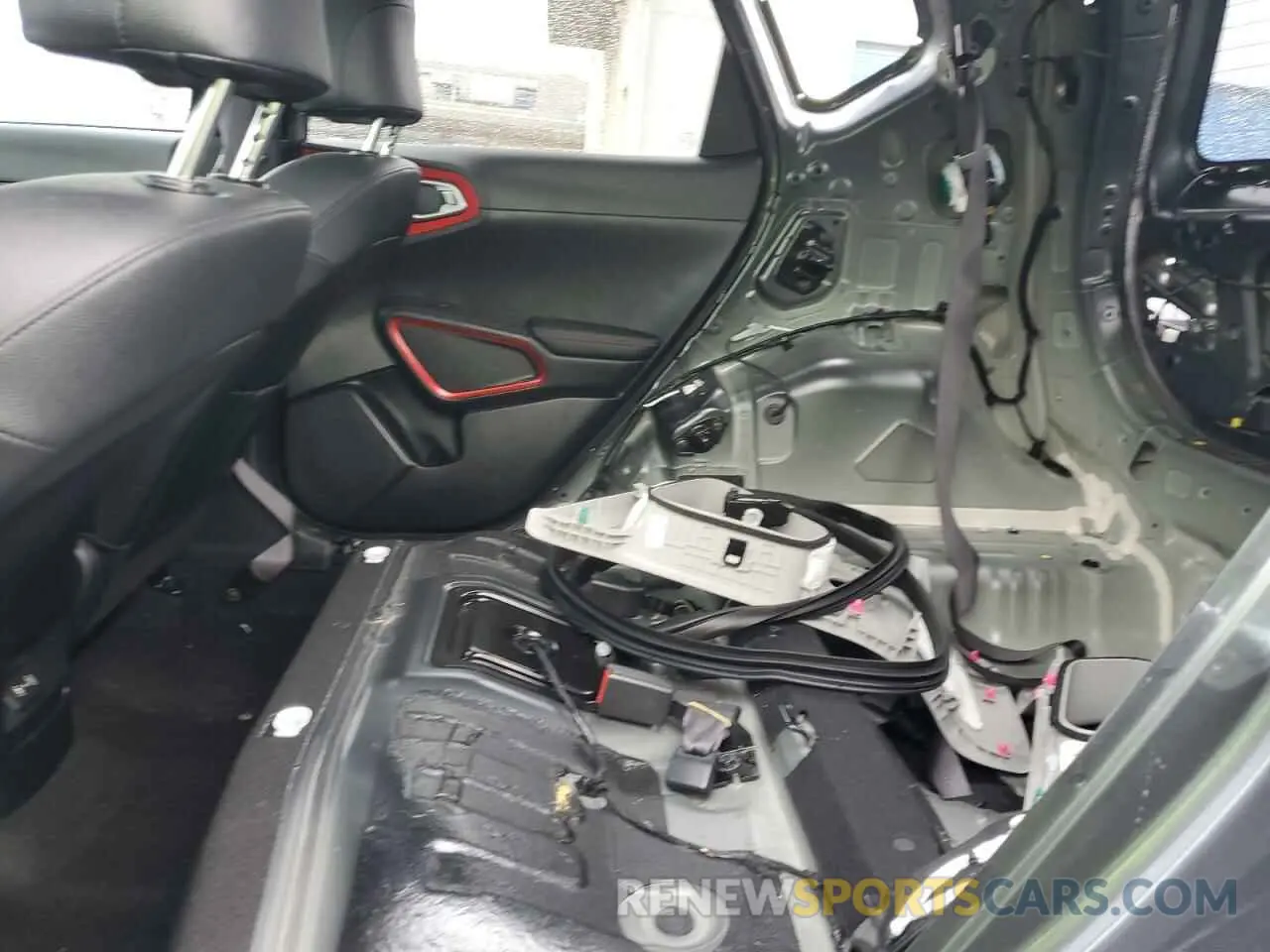 10 fotografías del automóvil dañado KNDJ53AU4P7890013 KIA SOUL 2023