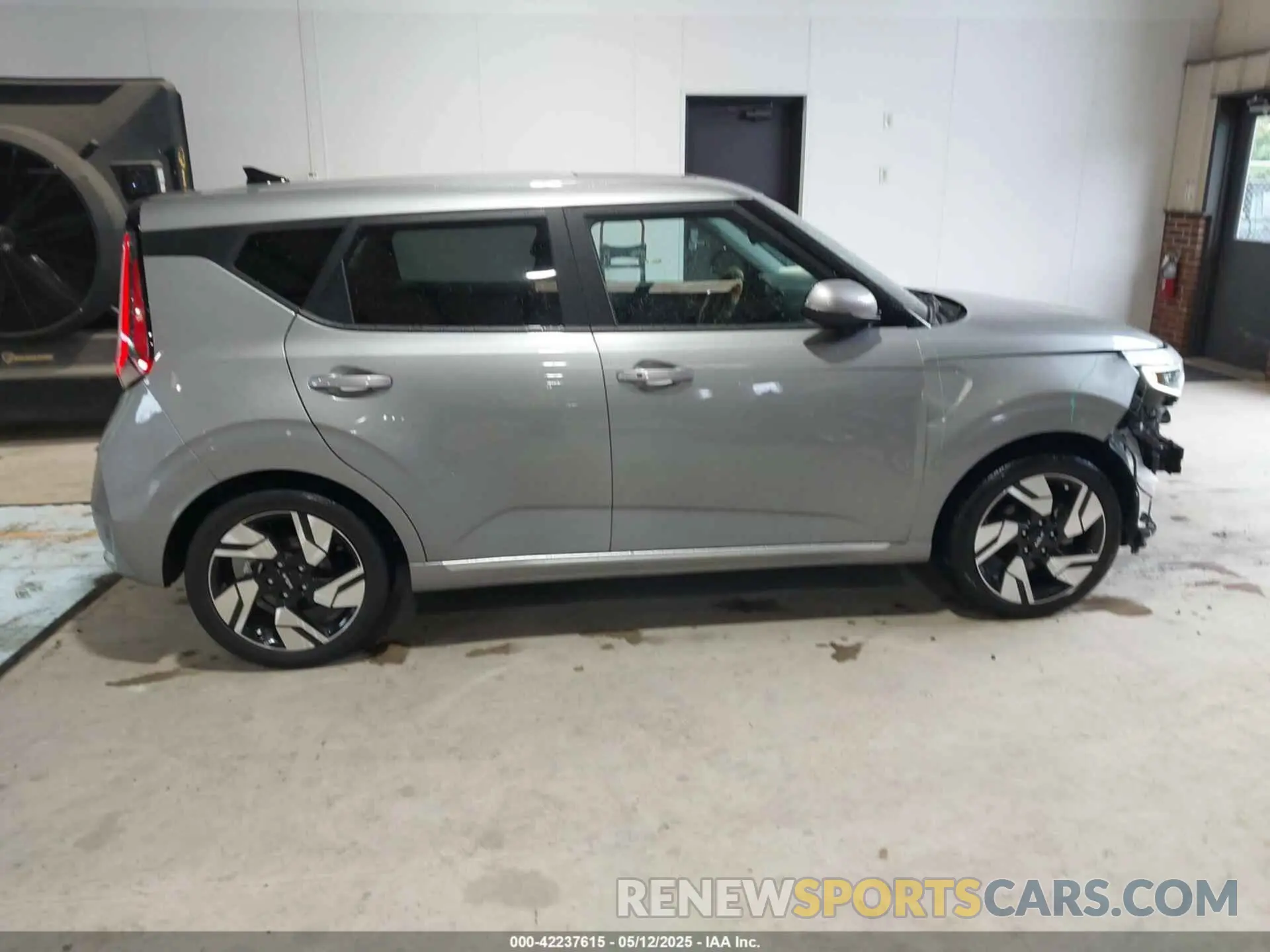14 fotografías del automóvil dañado KNDJ53AU6P7864772 KIA SOUL 2023