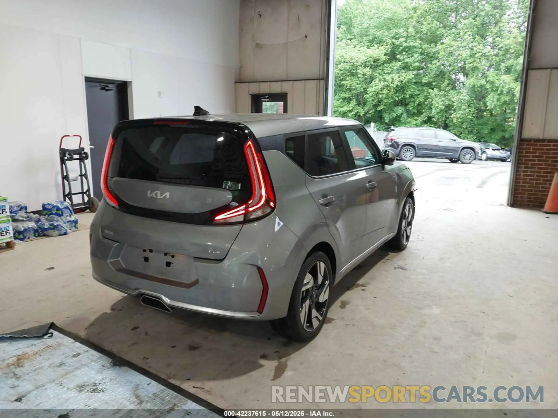 4 fotografías del automóvil dañado KNDJ53AU6P7864772 KIA SOUL 2023