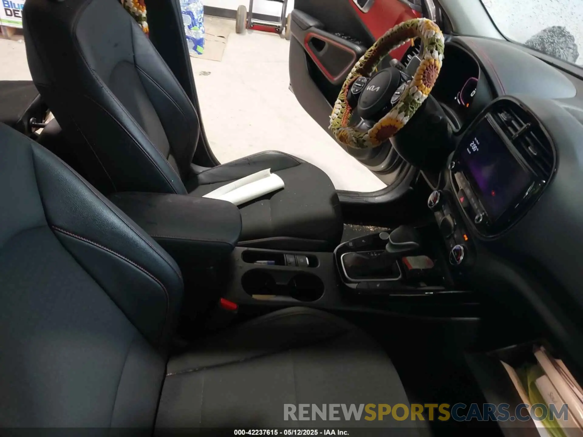 5 fotografías del automóvil dañado KNDJ53AU6P7864772 KIA SOUL 2023