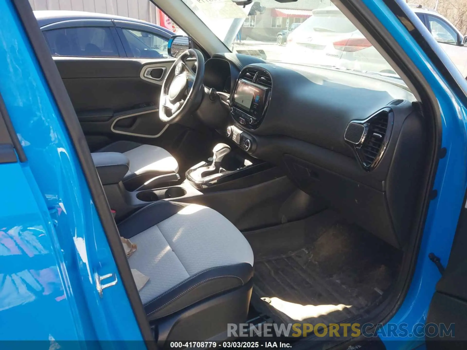 5 fotografías del automóvil dañado KNDJ53AU7P7206961 KIA SOUL 2023