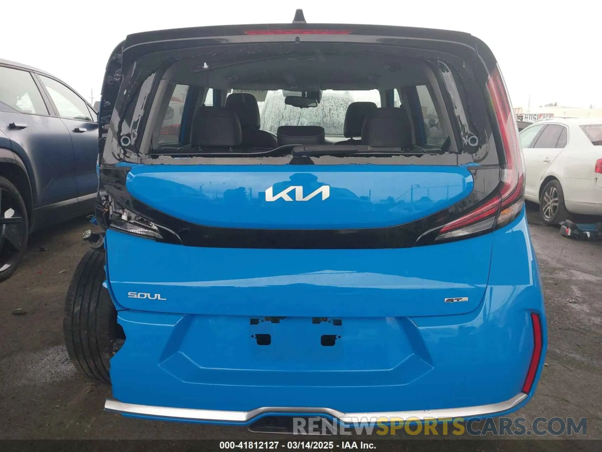16 fotografías del automóvil dañado KNDJ53AU8P7205852 KIA SOUL 2023