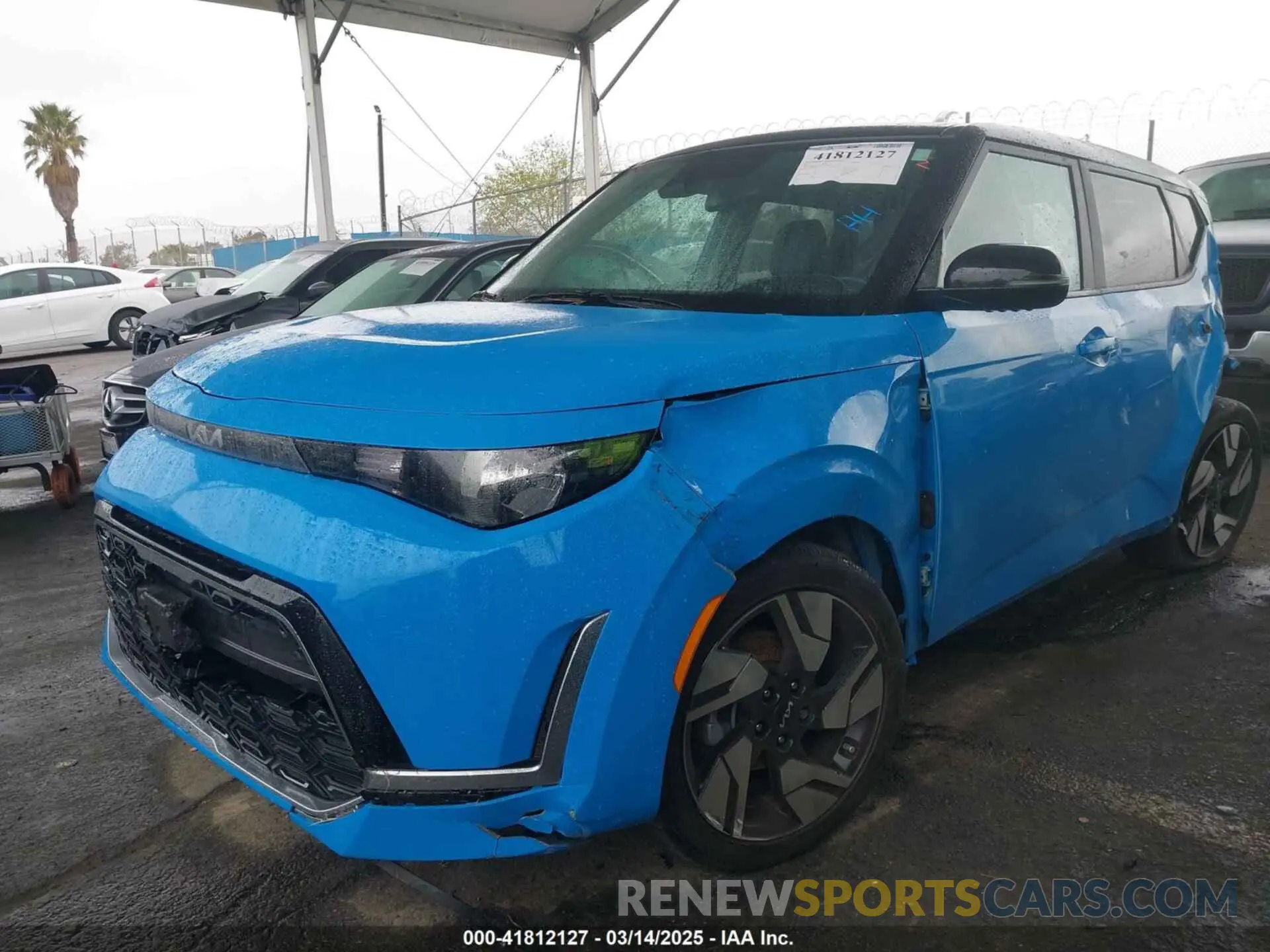 2 fotografías del automóvil dañado KNDJ53AU8P7205852 KIA SOUL 2023