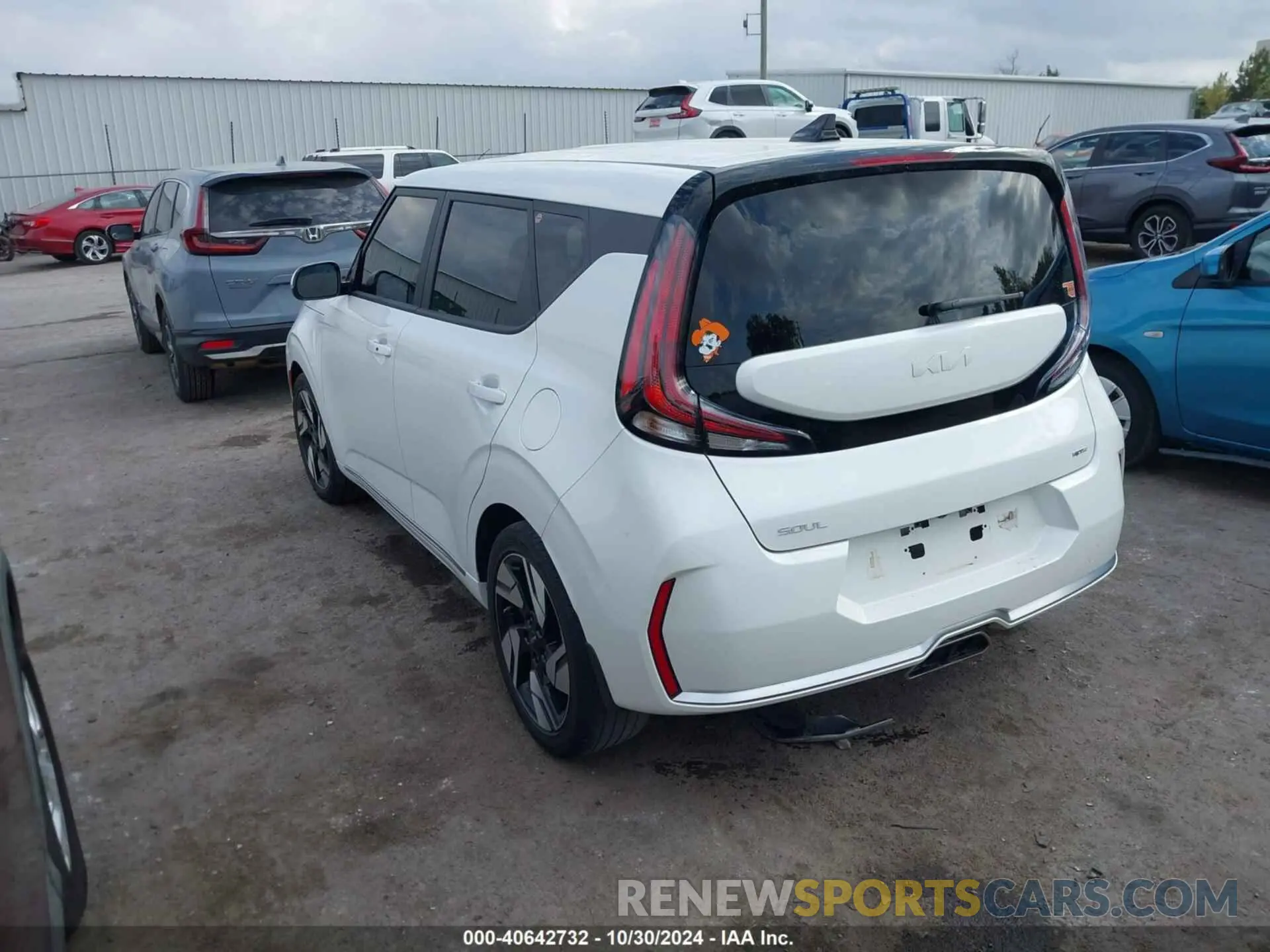 3 fotografías del automóvil dañado KNDJ53AU8P7868256 KIA SOUL 2023