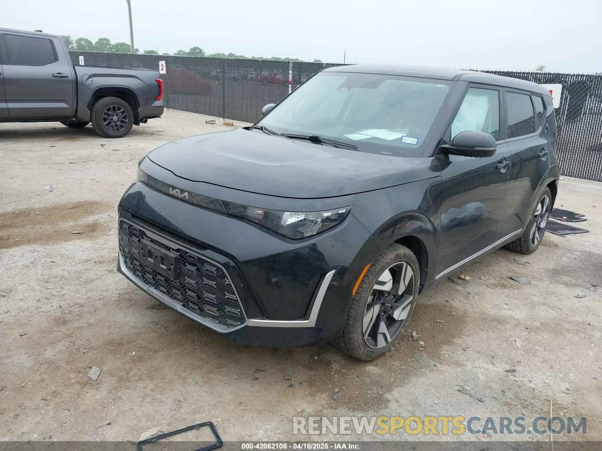 2 fotografías del automóvil dañado KNDJ53AU9P7842071 KIA SOUL 2023