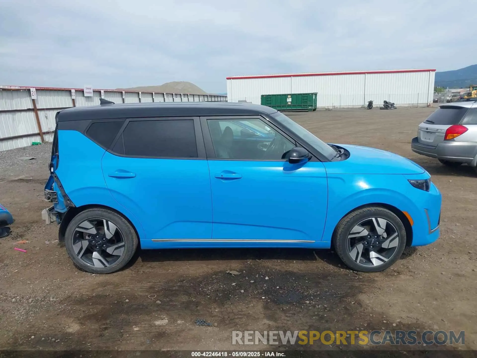 14 fotografías del automóvil dañado KNDJ53AUXP7192196 KIA SOUL 2023