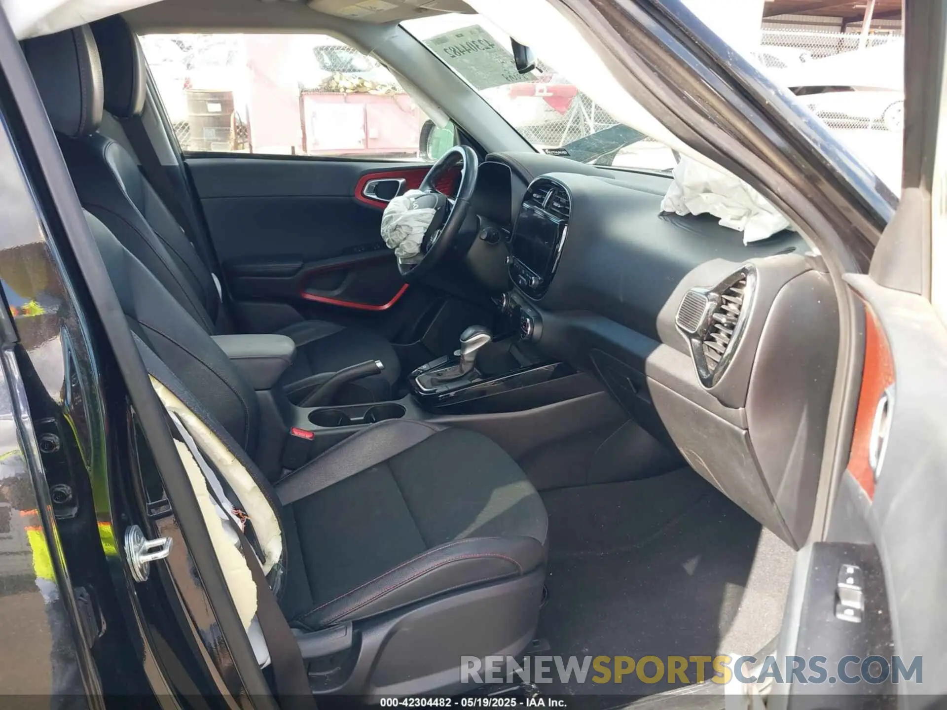 5 fotografías del automóvil dañado KNDJ53AUXP7849451 KIA SOUL 2023