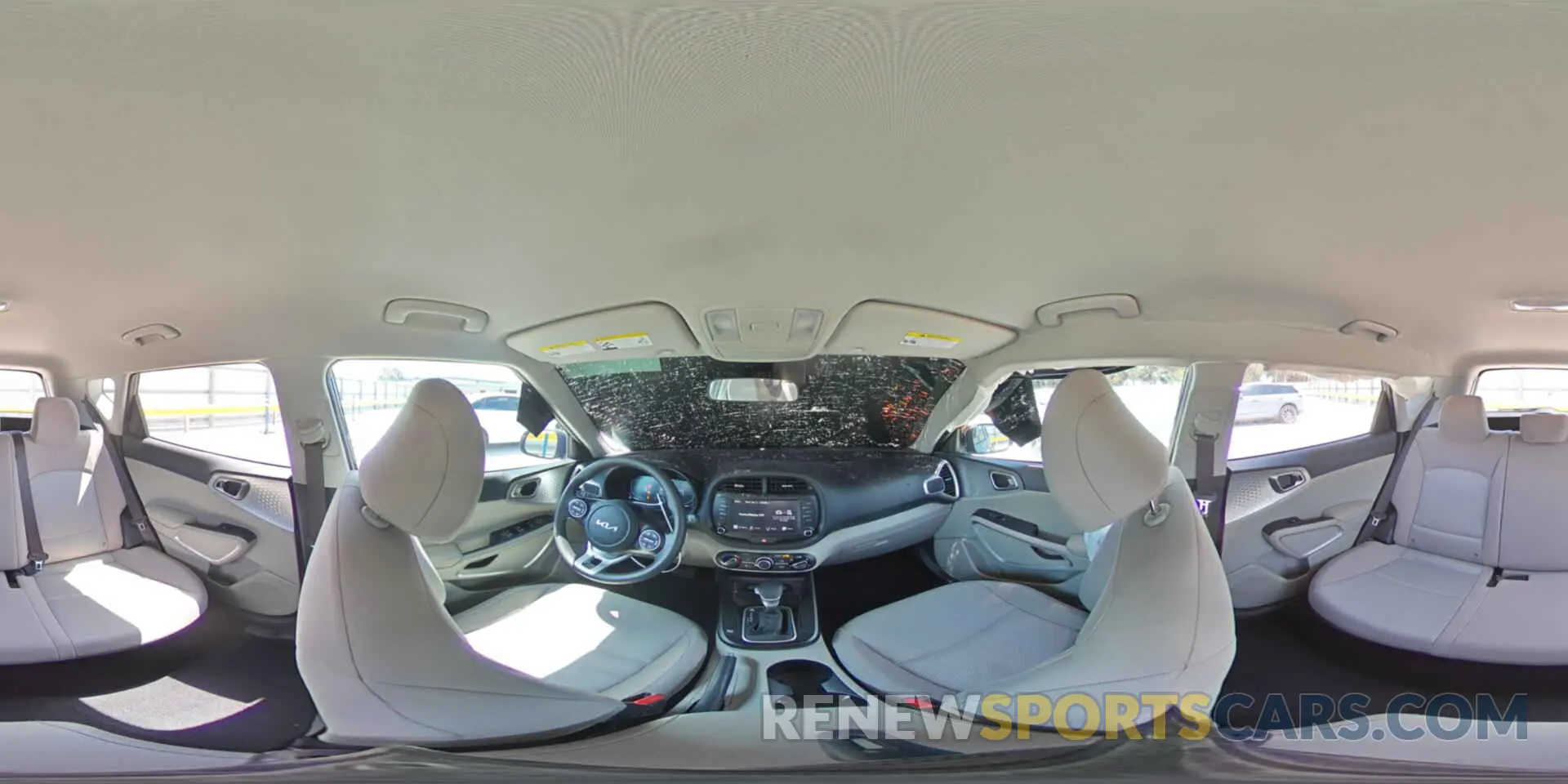 12 fotografías del automóvil dañado KNDJ23AU0R7911774 KIA SOUL 2024