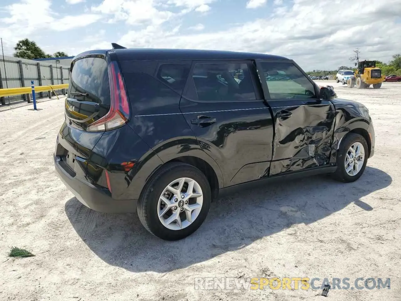 3 fotografías del automóvil dañado KNDJ23AU0R7911774 KIA SOUL 2024