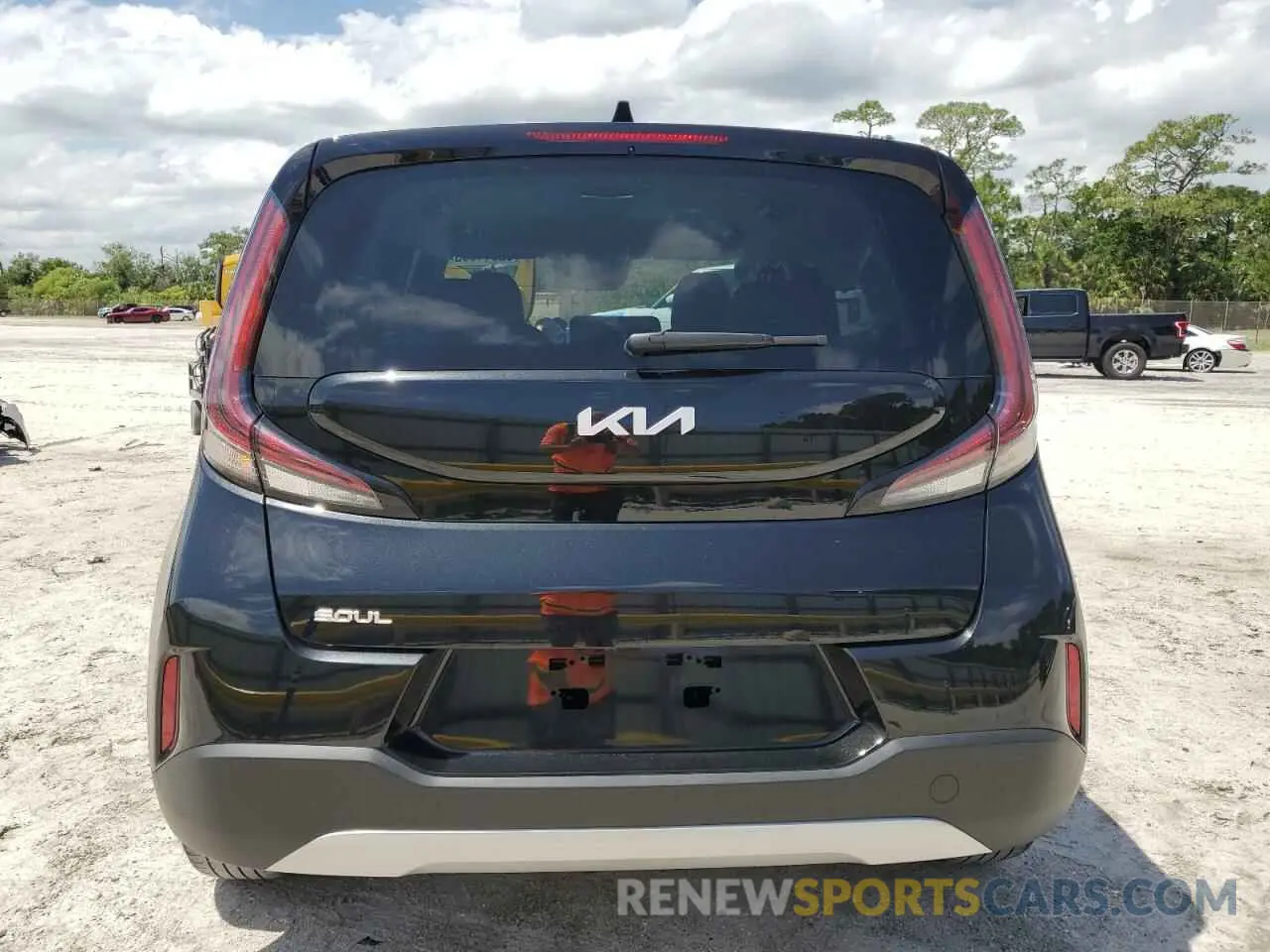 6 fotografías del automóvil dañado KNDJ23AU0R7911774 KIA SOUL 2024